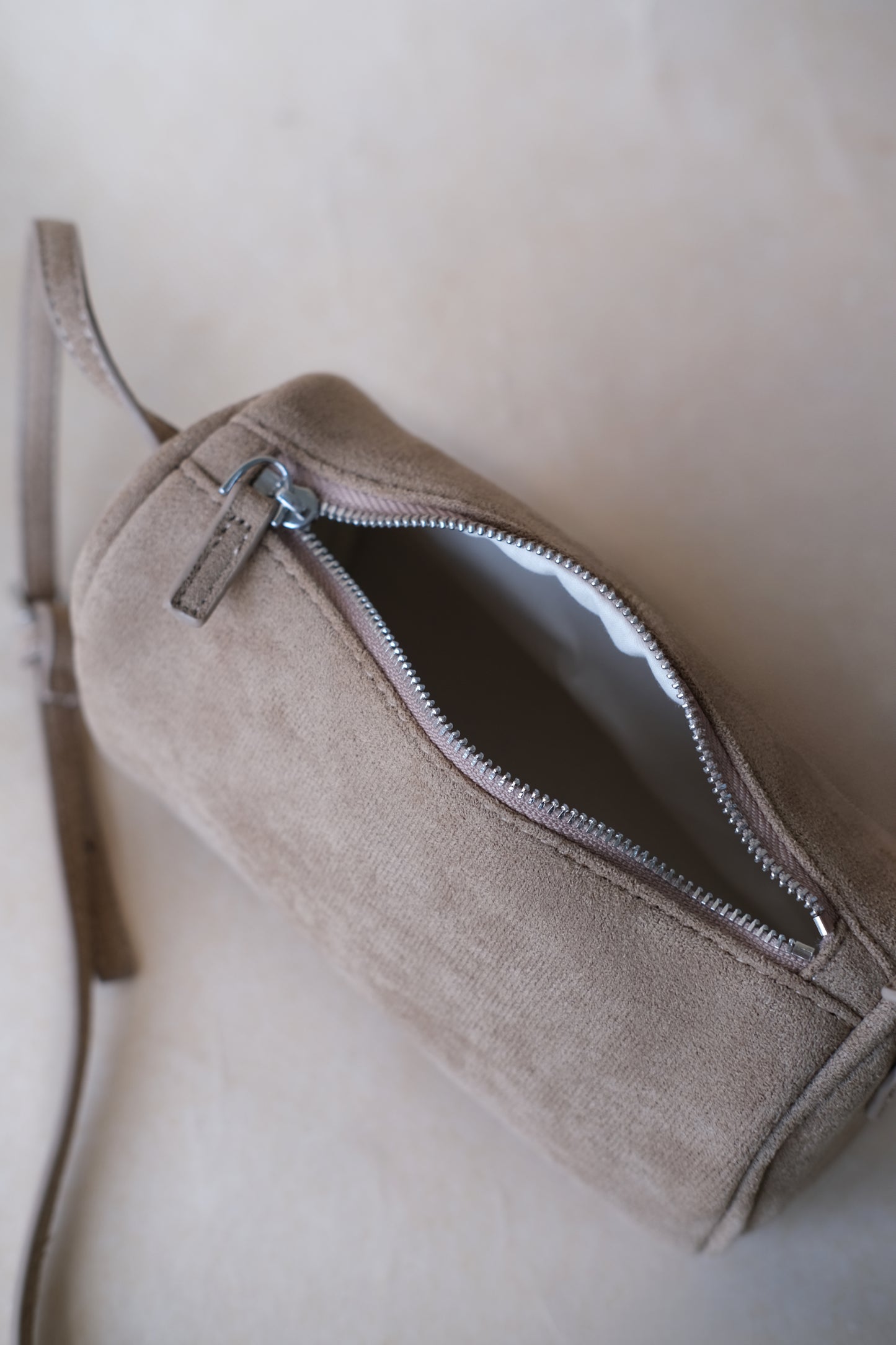 Matte Lumi Mini - Almond