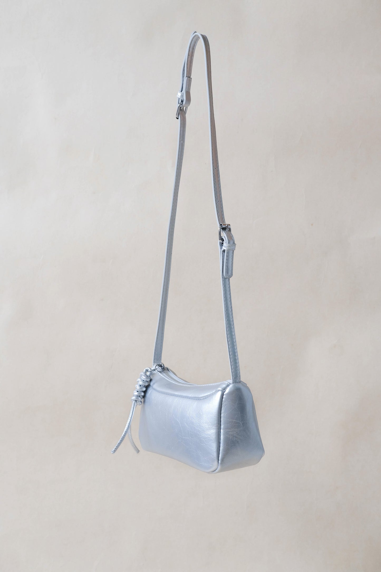 One Shoulder Underarm + Crossbody Pillow Bag In Silver