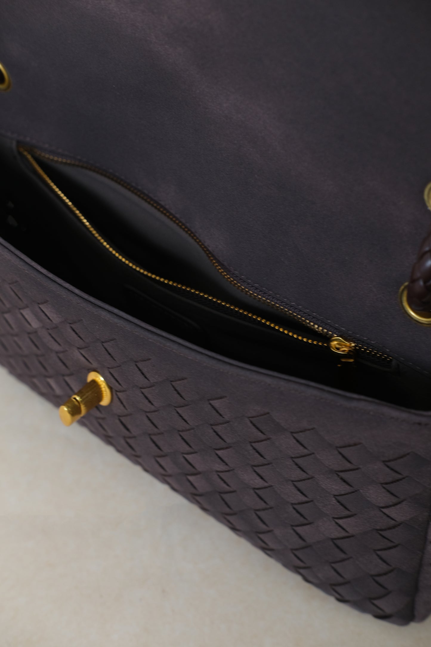 Artisan Linear Flap - Dark Chocolate