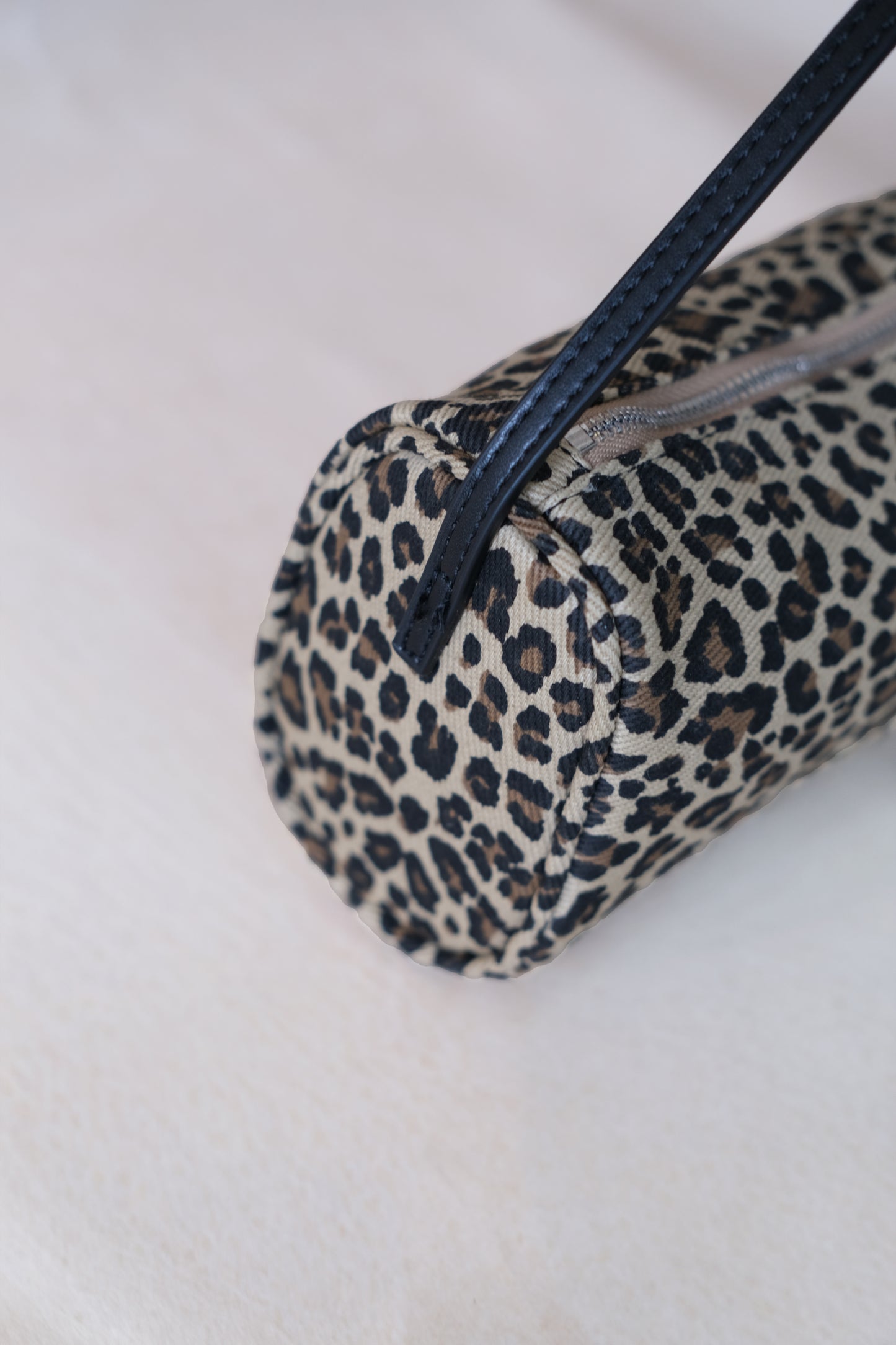 Matte Lumi Mini - Beige Leopard Print