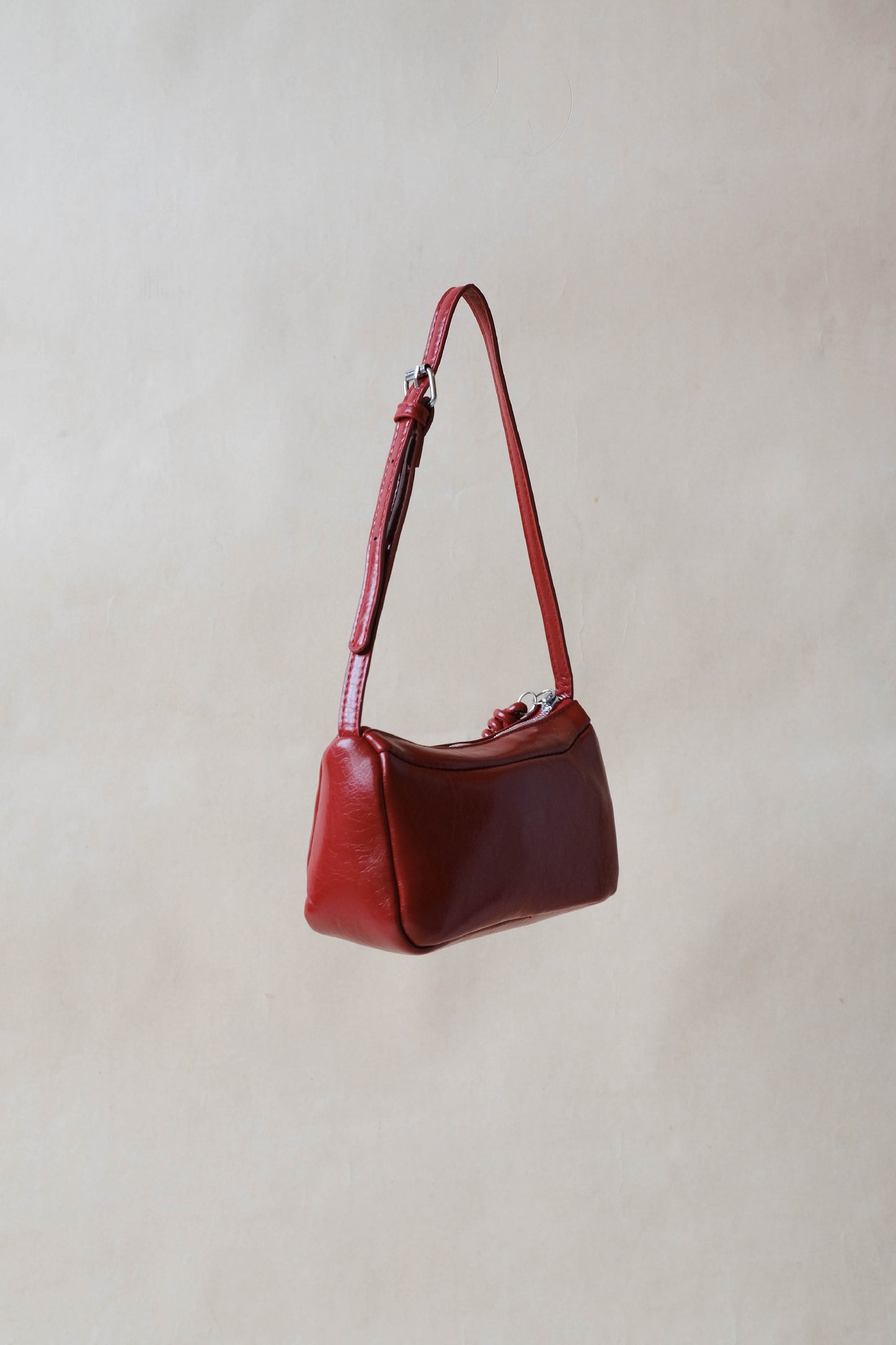 One Shoulder Underarm + Crossbody Pillow Bag In Red