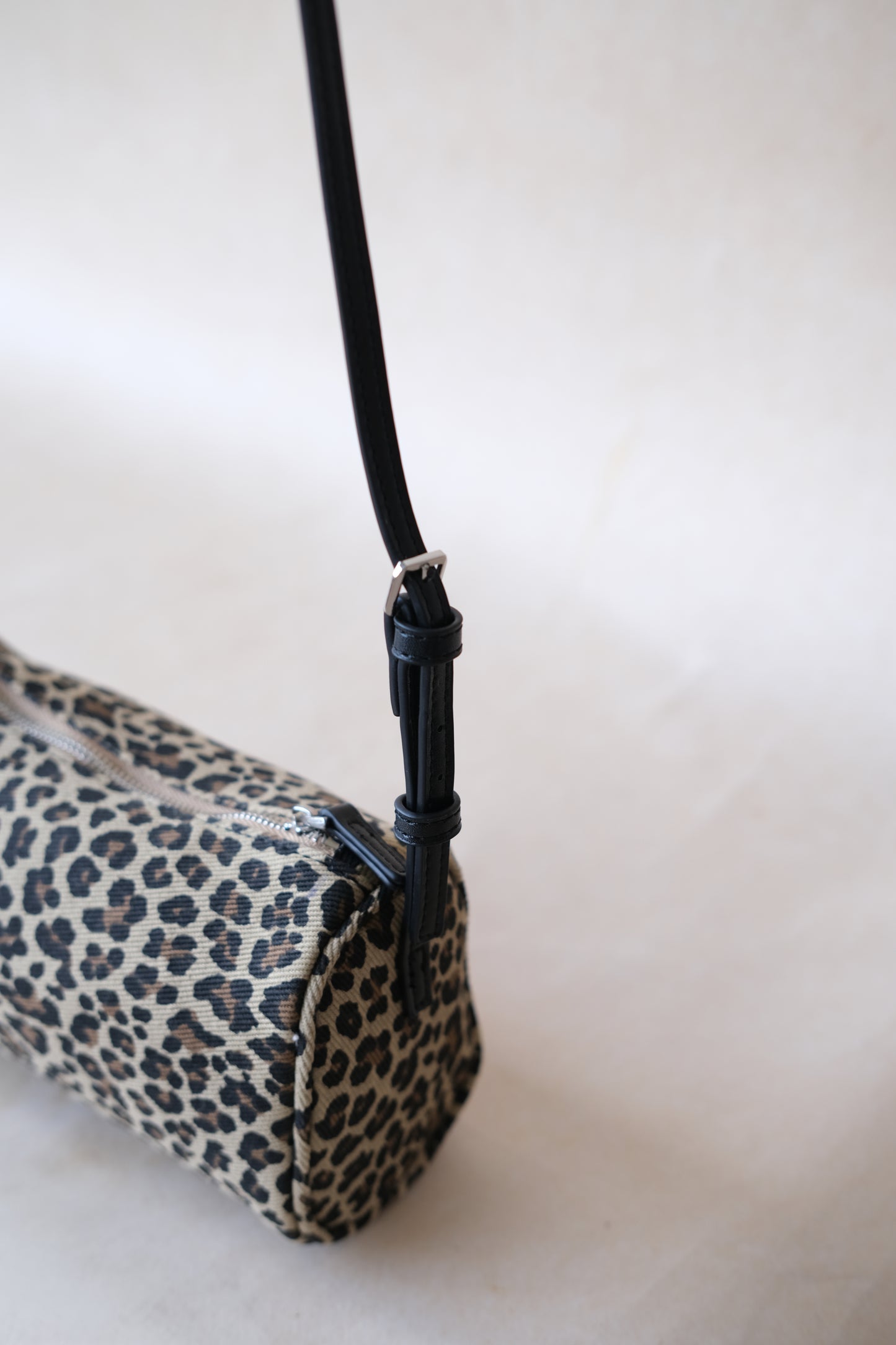 Matte Lumi Mini - Beige Leopard Print