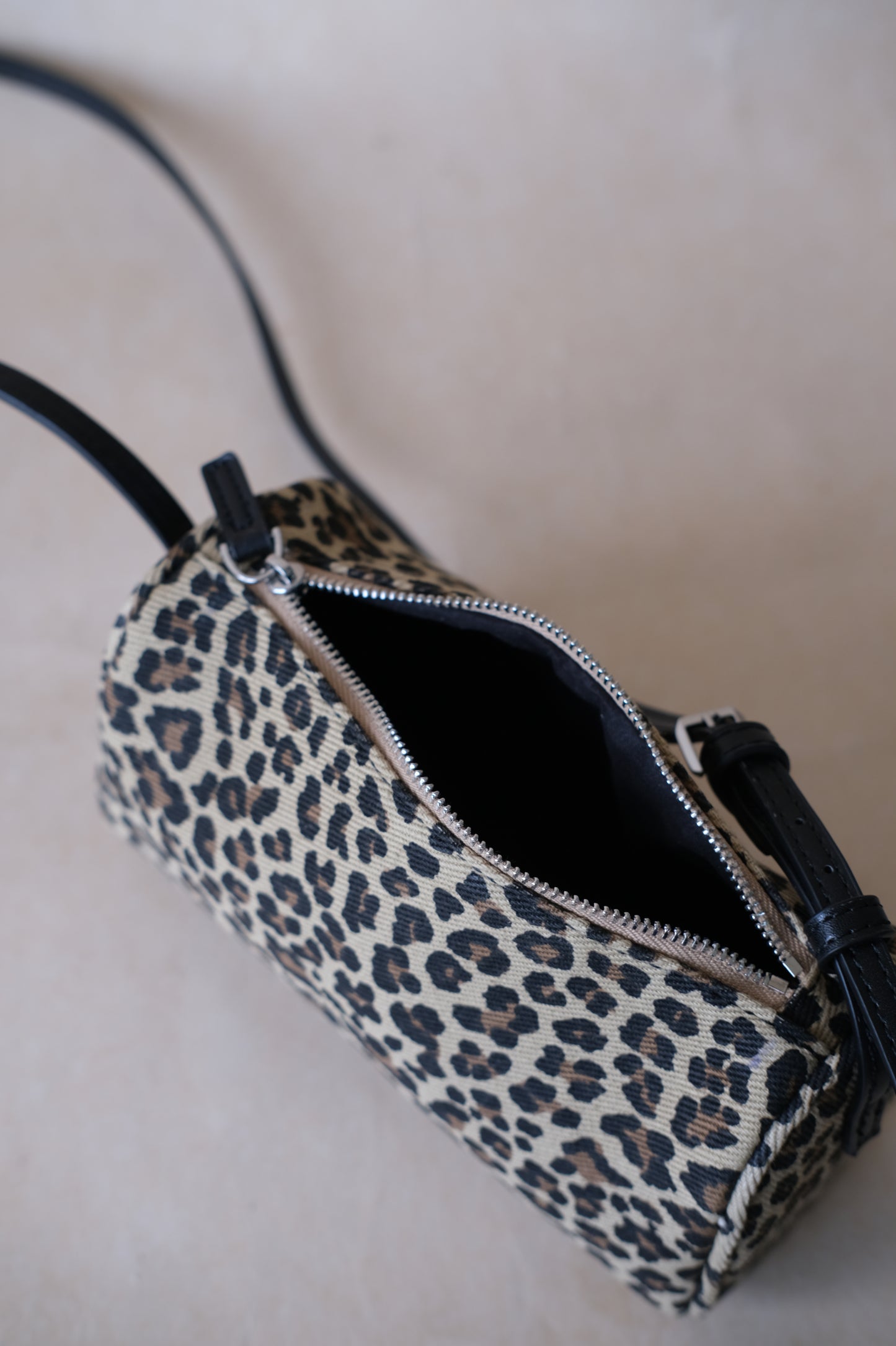 Matte Lumi Mini - Beige Leopard Print