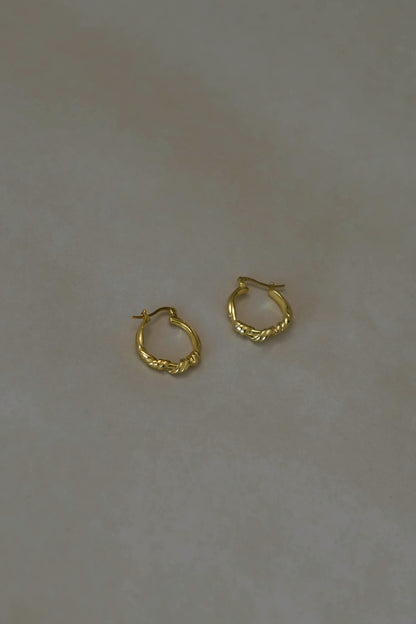 French Style Knotted Earrings in Gold Vermeil