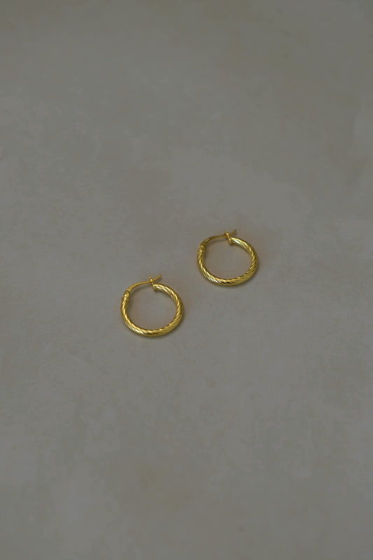 Twist earrings in Gold vermeil