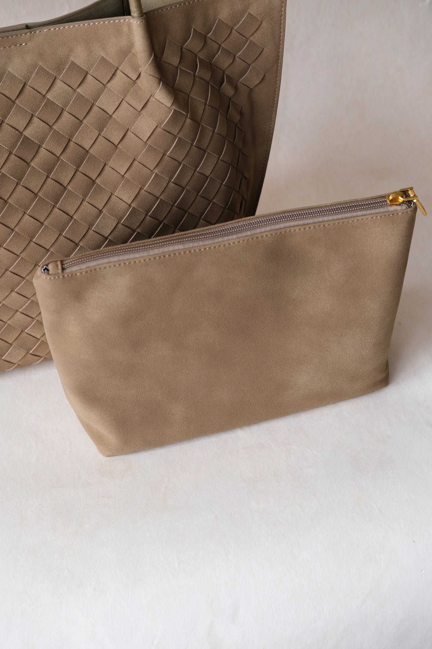 The Artisan Grande Tote - Khaki