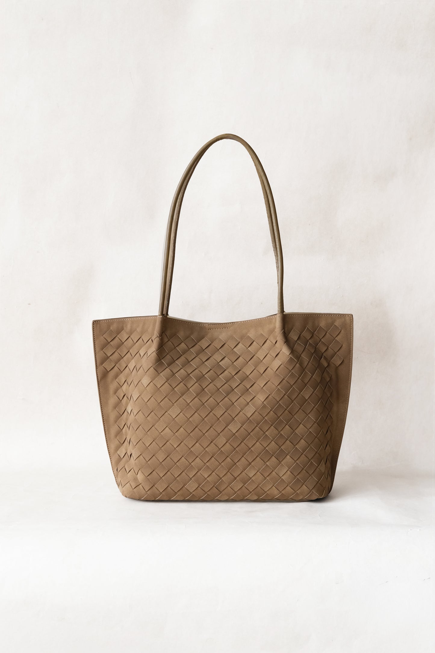 The Artisan Grande Tote - Khaki