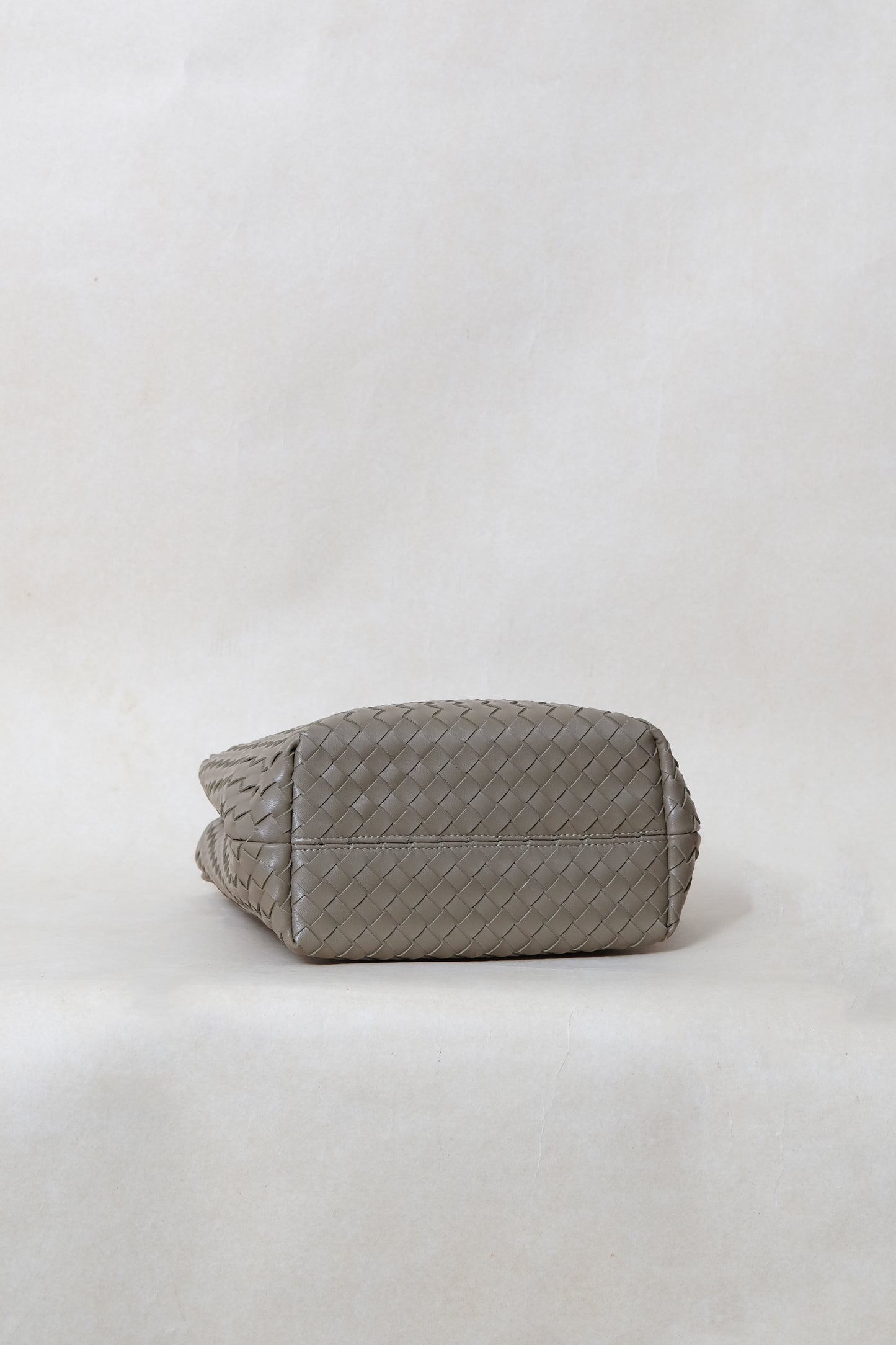 Artisan Urban Carry Bag - Shinny Olive Green