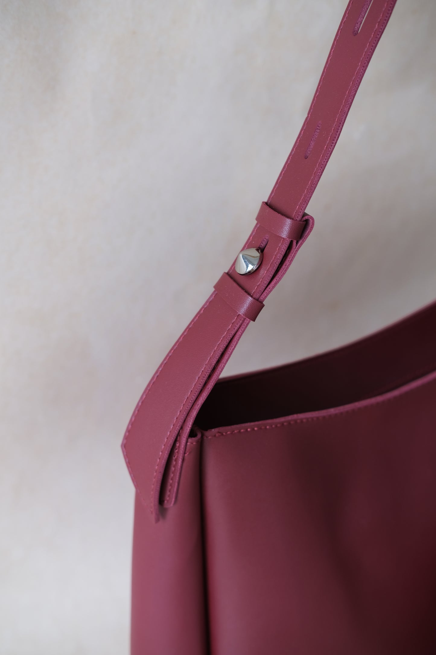 The Elara Tote - Wine Red