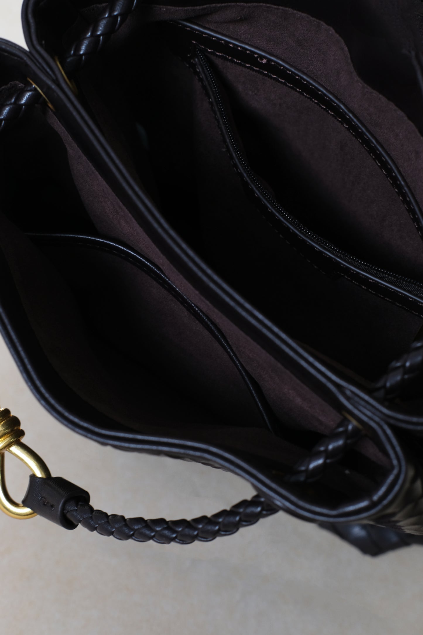 Artisan Urban Carry Bag -  Black Currant