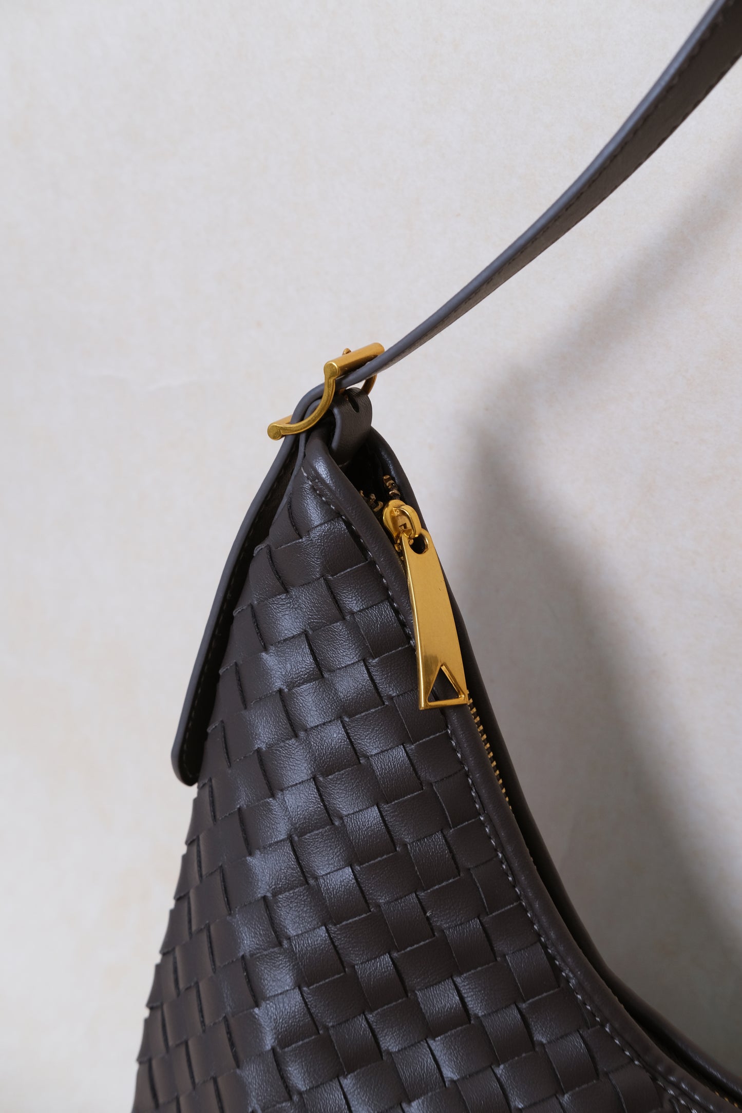 Artisan Classic Moon Bag - Gunmetal Gray