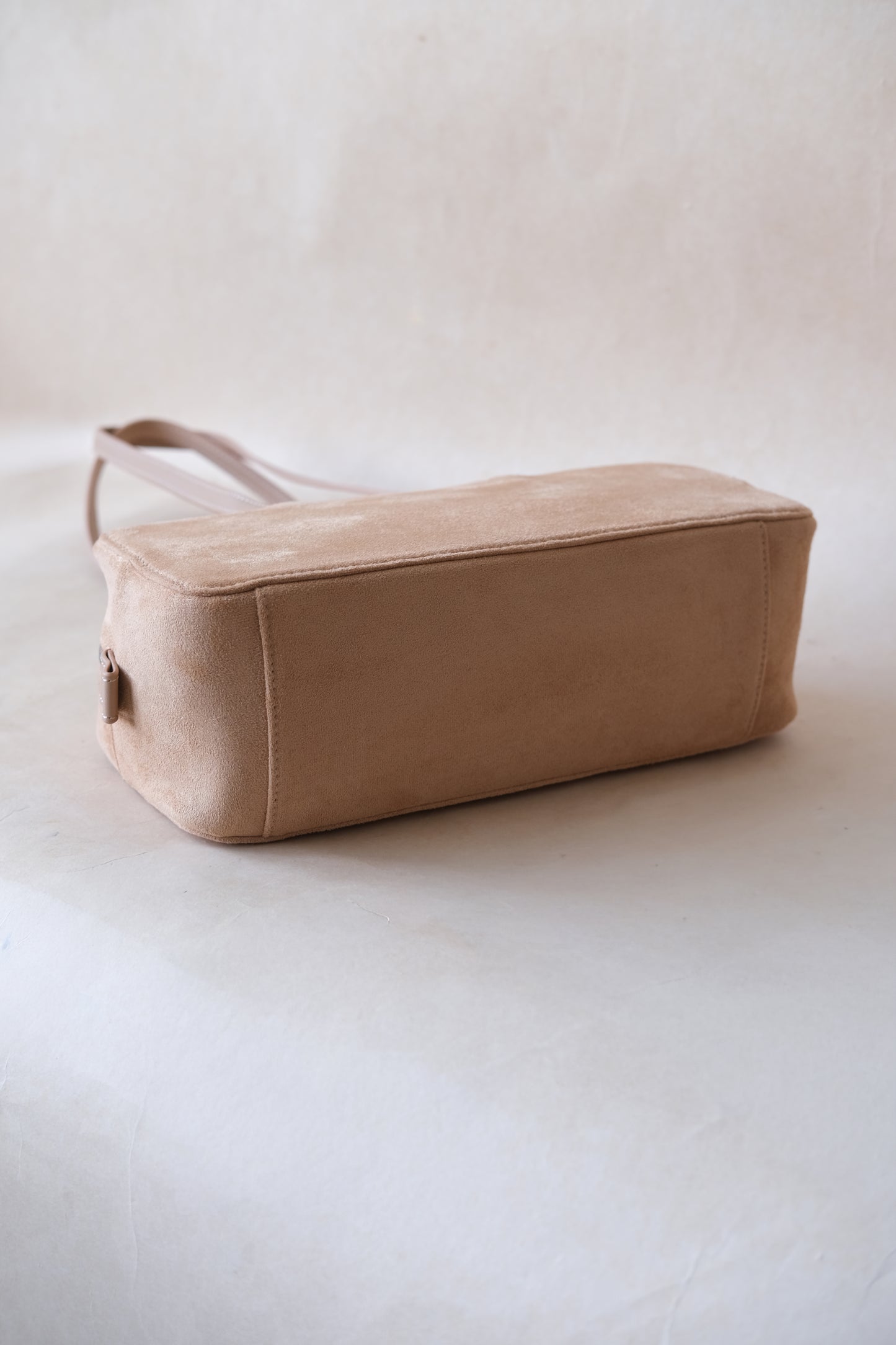 Éclat Everyday Shoulder Bag - Almond