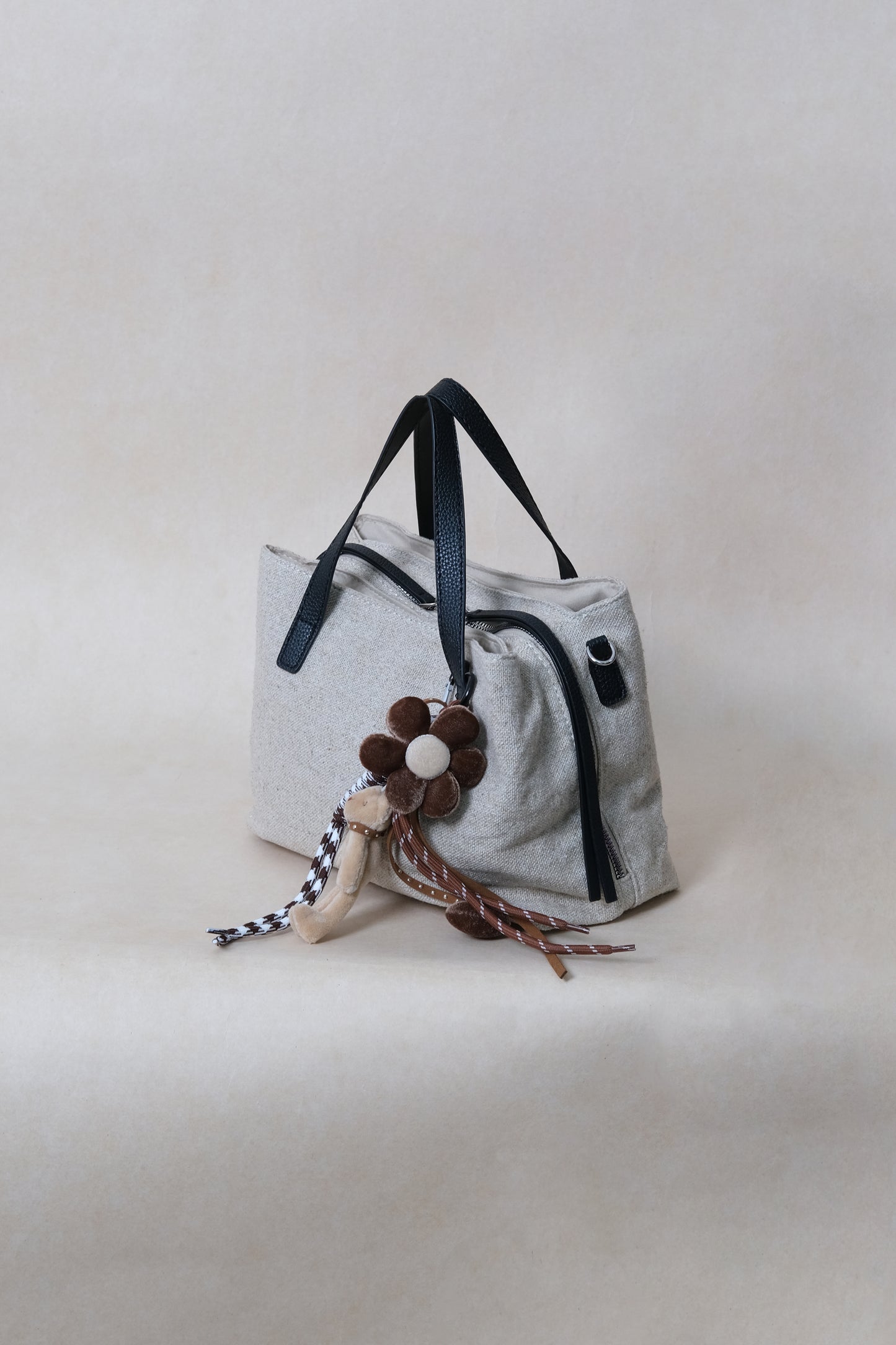 Aura minimalist Satchel