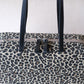 Éclat Everyday Shoulder Bag - Apricot Leopard