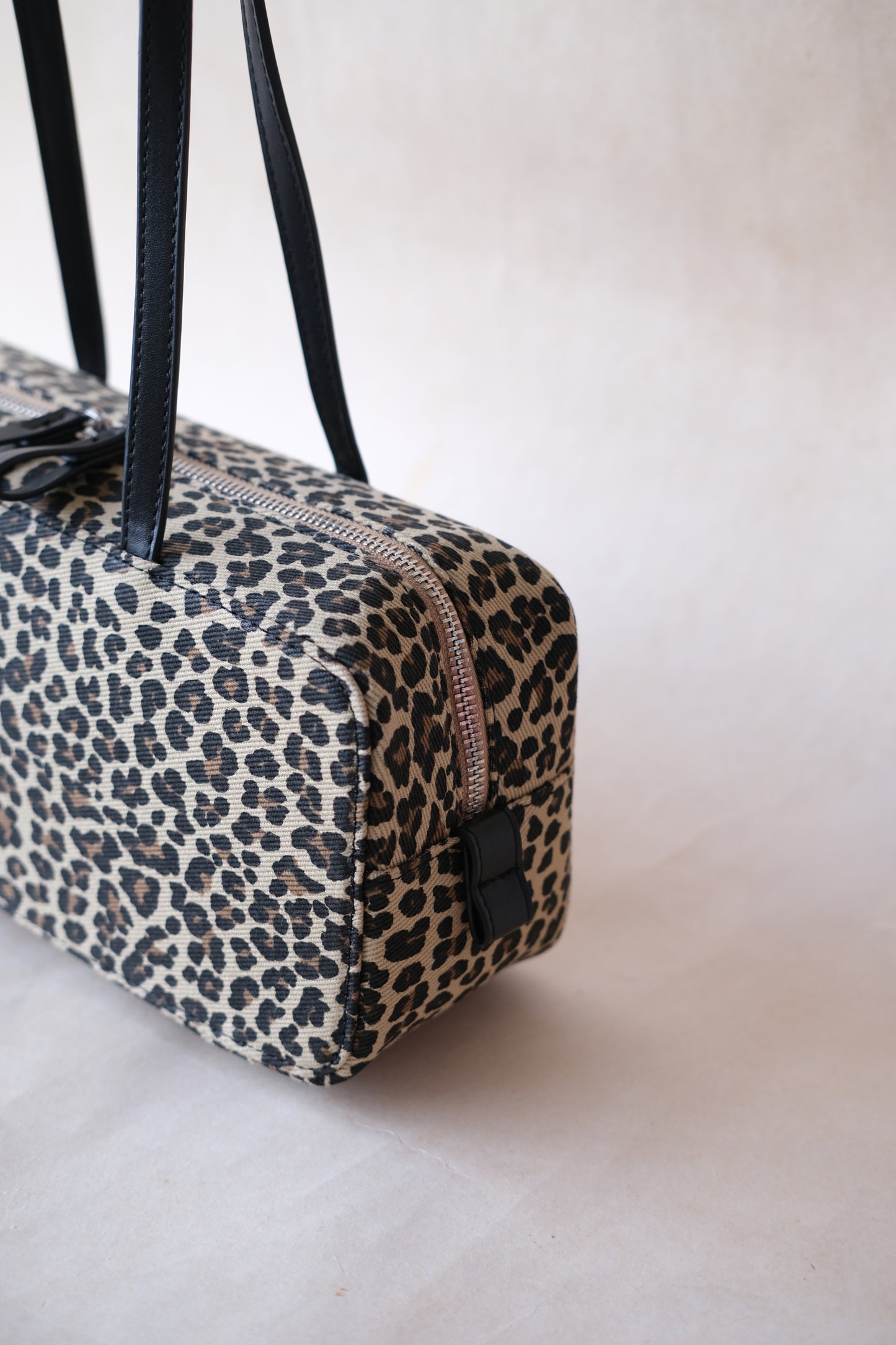Éclat Everyday Shoulder Bag - Apricot Leopard