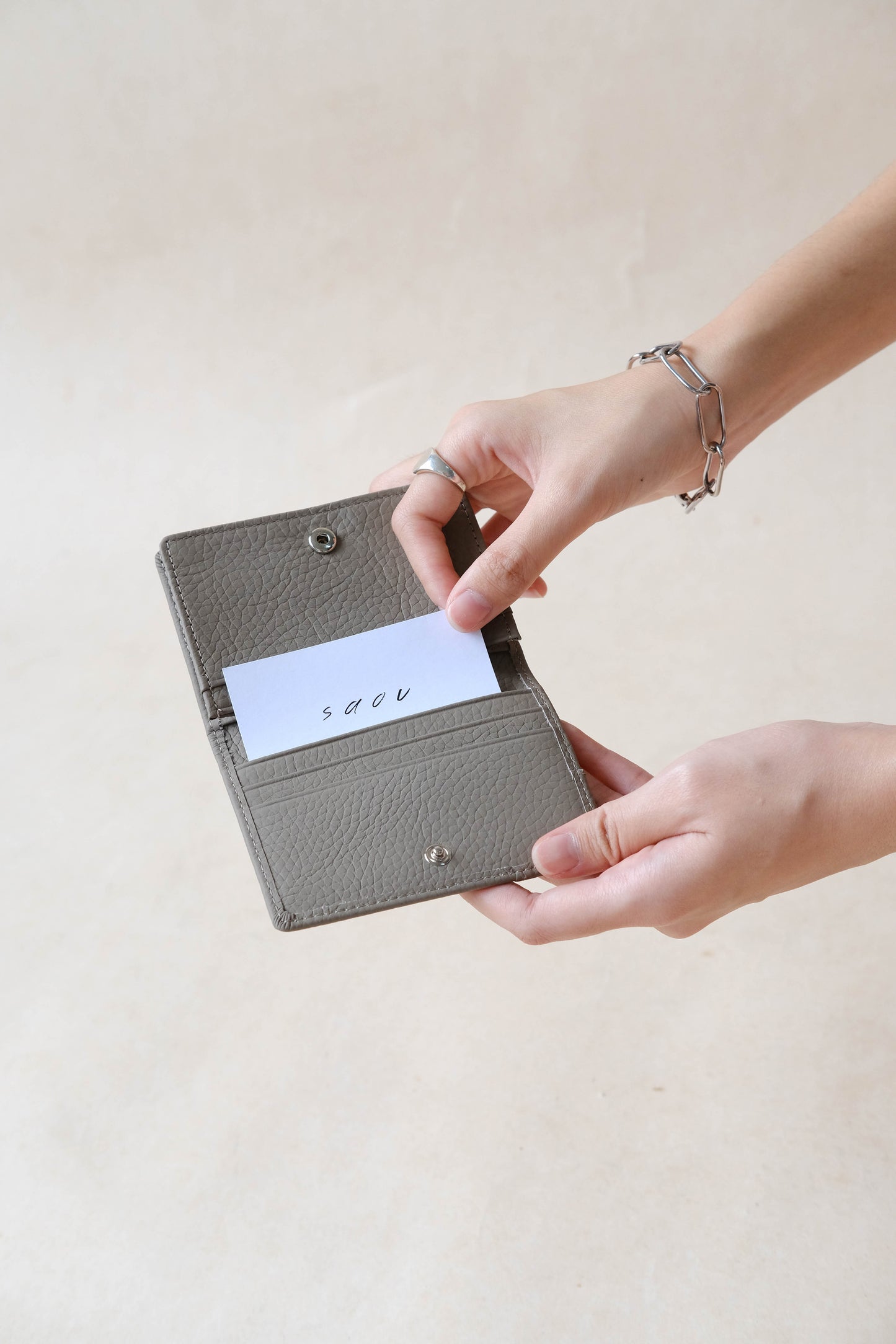 Genuine Leather Multifunctional Card Holder In Elephant Grey