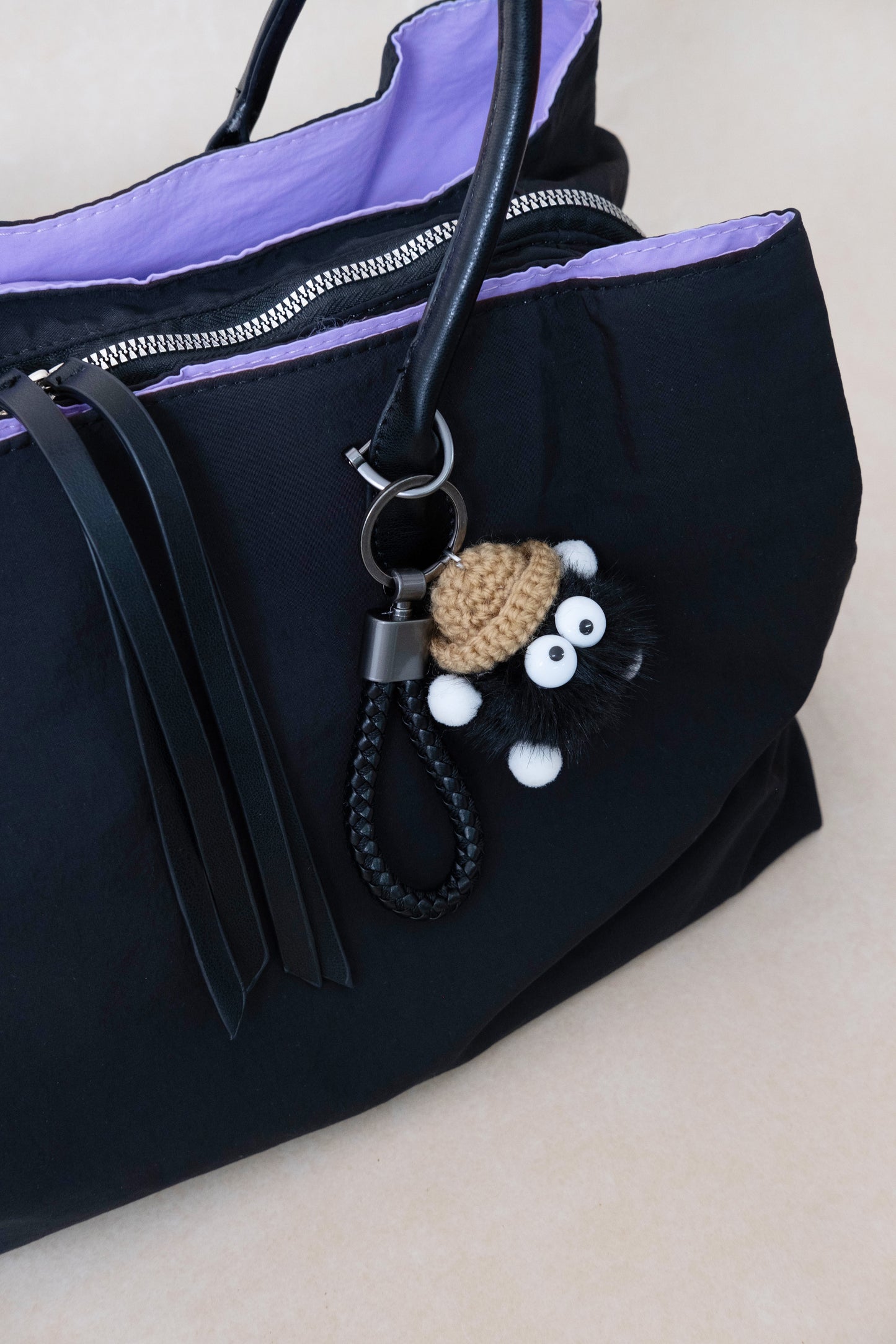 Classic Flow Vegan Leather Tote - Black Purple （With Charm）