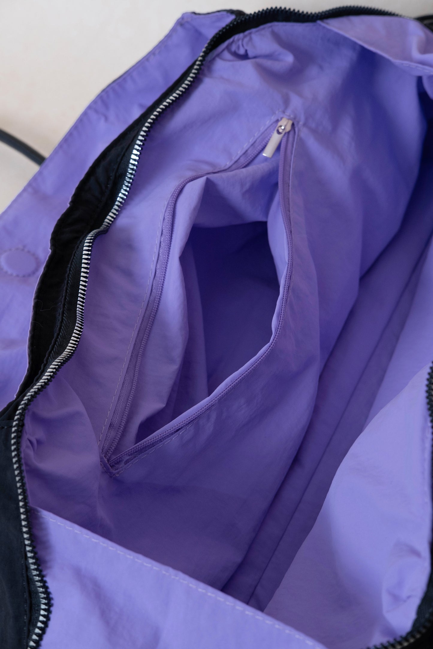 Classic Flow Vegan Leather Tote - Black Purple （With Charm）