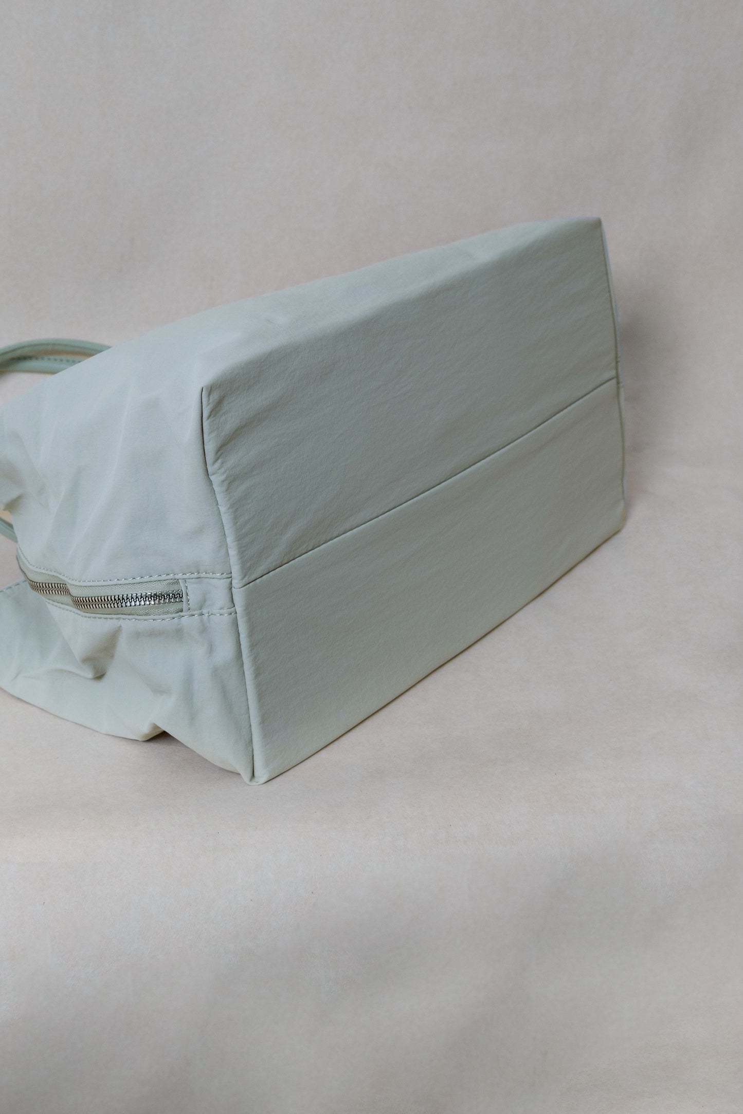 Classic Flow Vegan Leather Tote - Mint Green