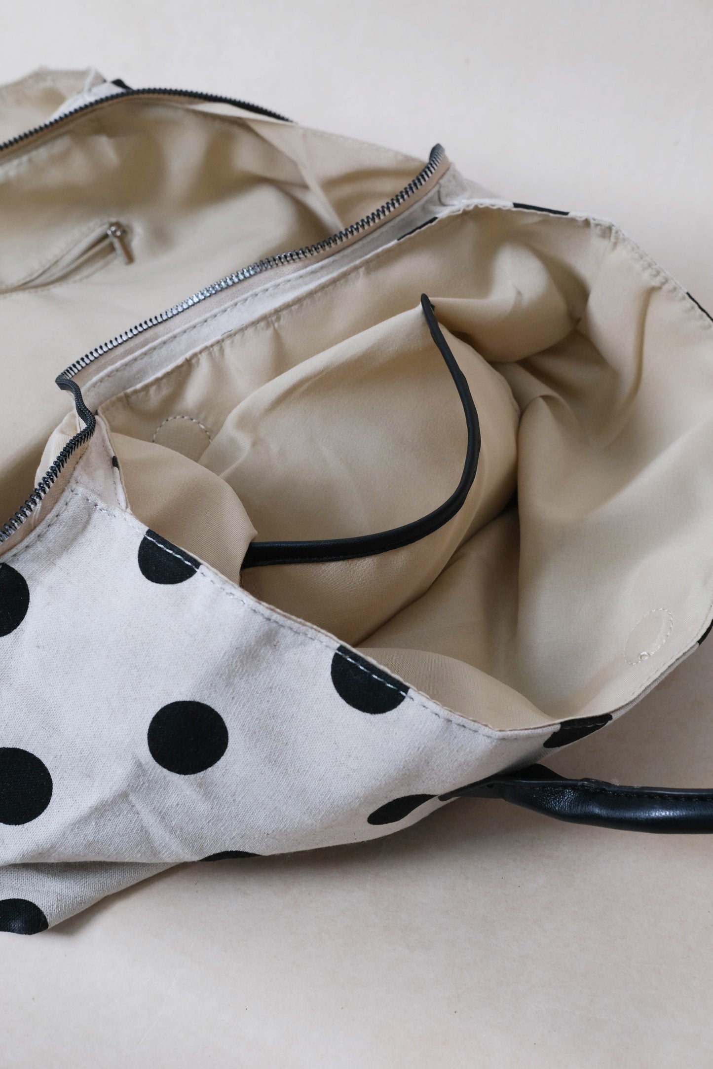 Classic Flow Canvas Tote - Polkadots