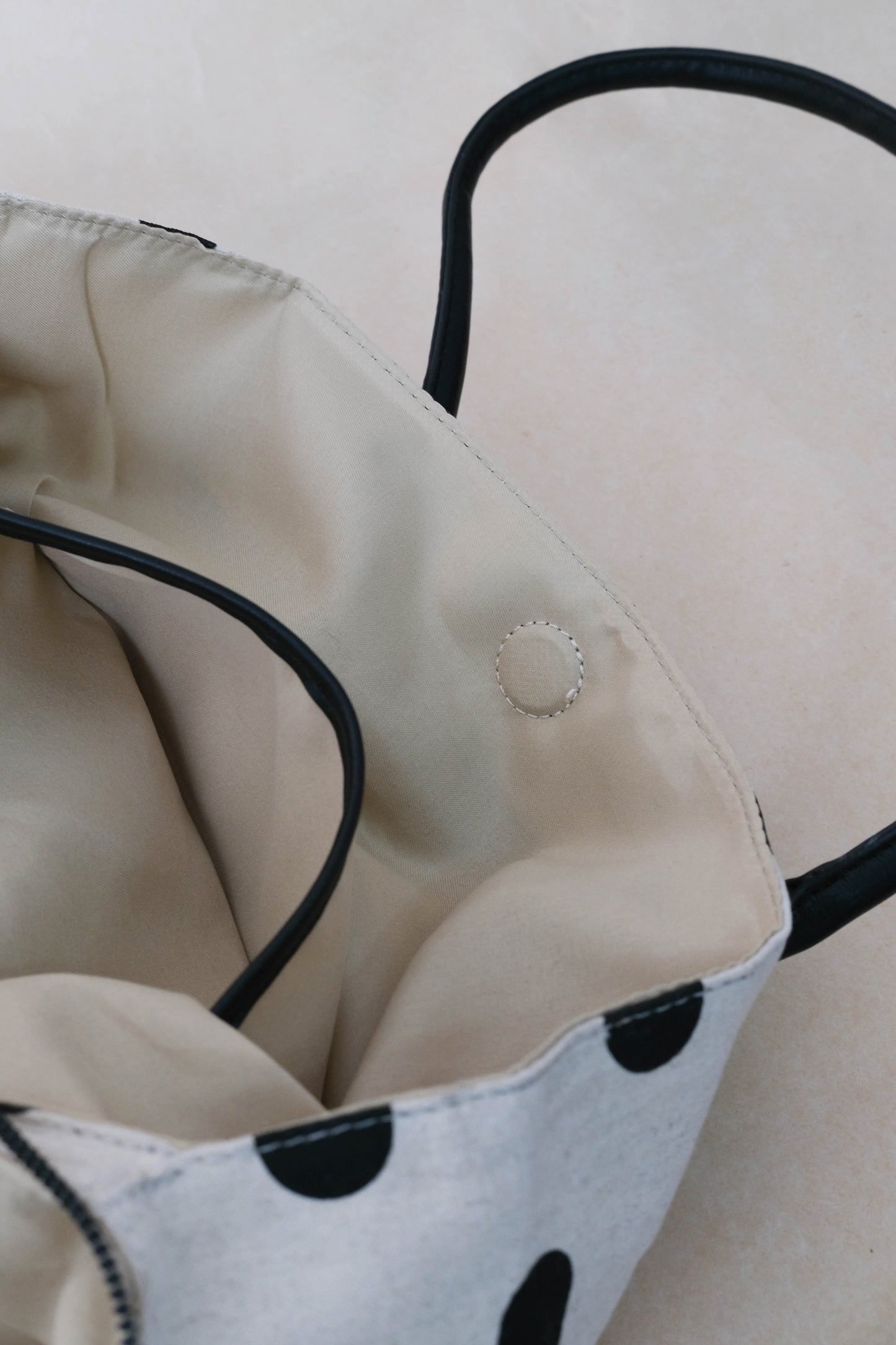 Classic Flow Canvas Tote - Polkadots