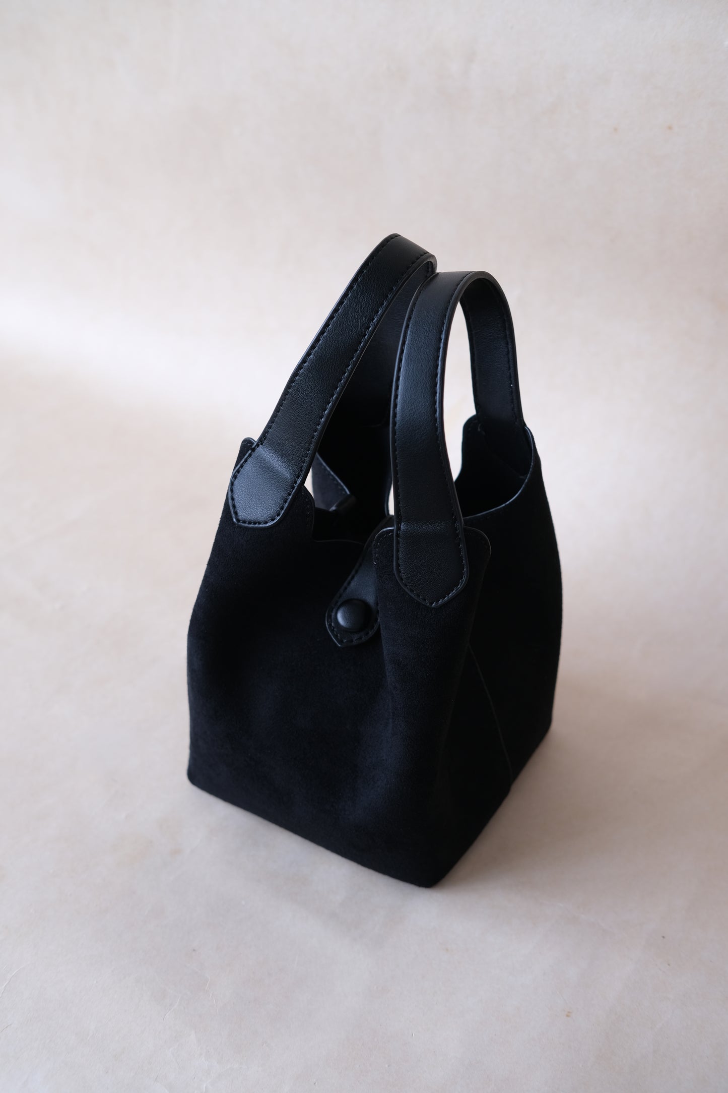 Époque Bucket Bag - Classic Black