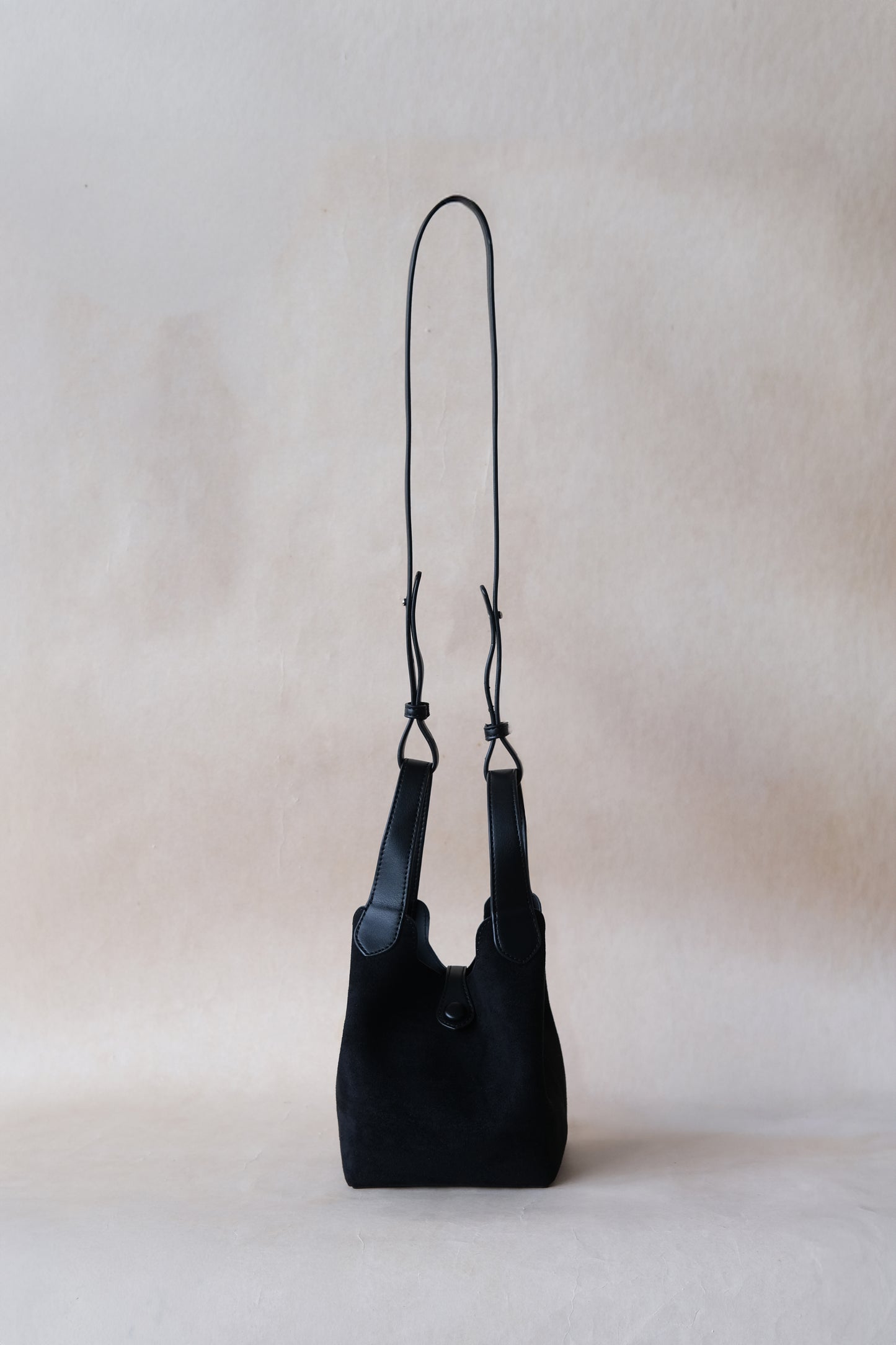 Époque Bucket Bag - Classic Black