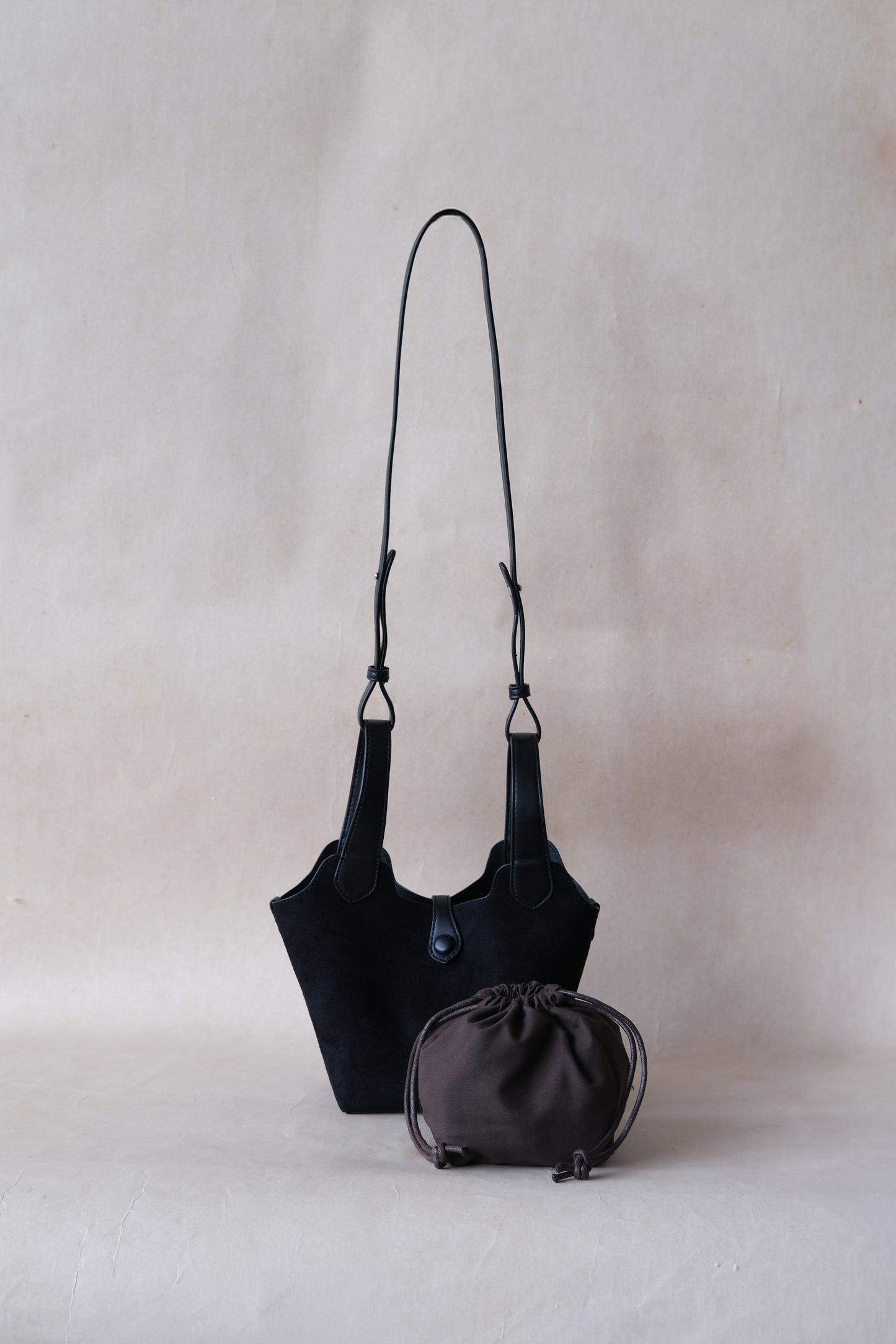 Époque Bucket Bag - Classic Black