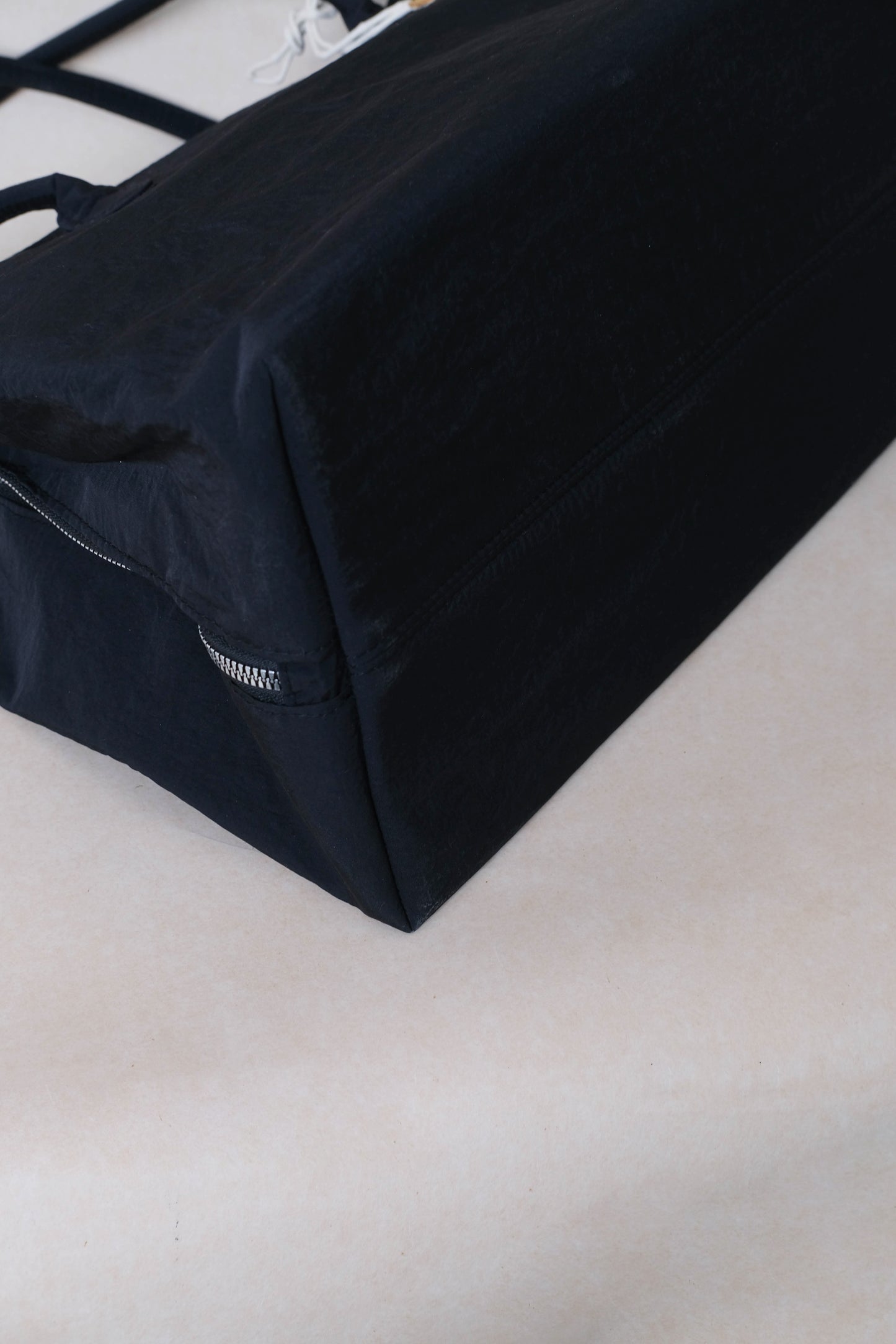 Classic Flow Nylon Tote - Black Purple