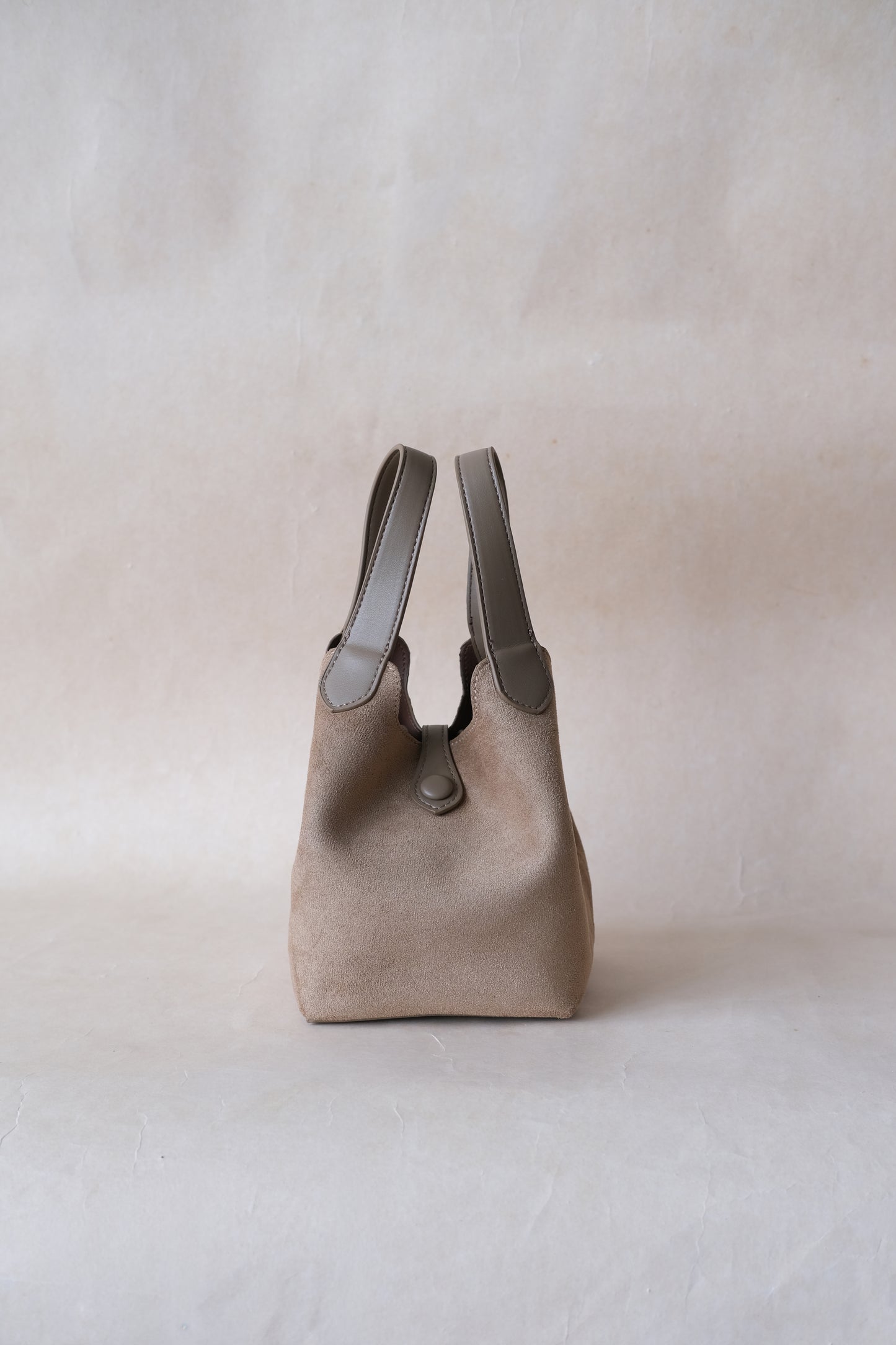 Époque Bucket Bag - Almond