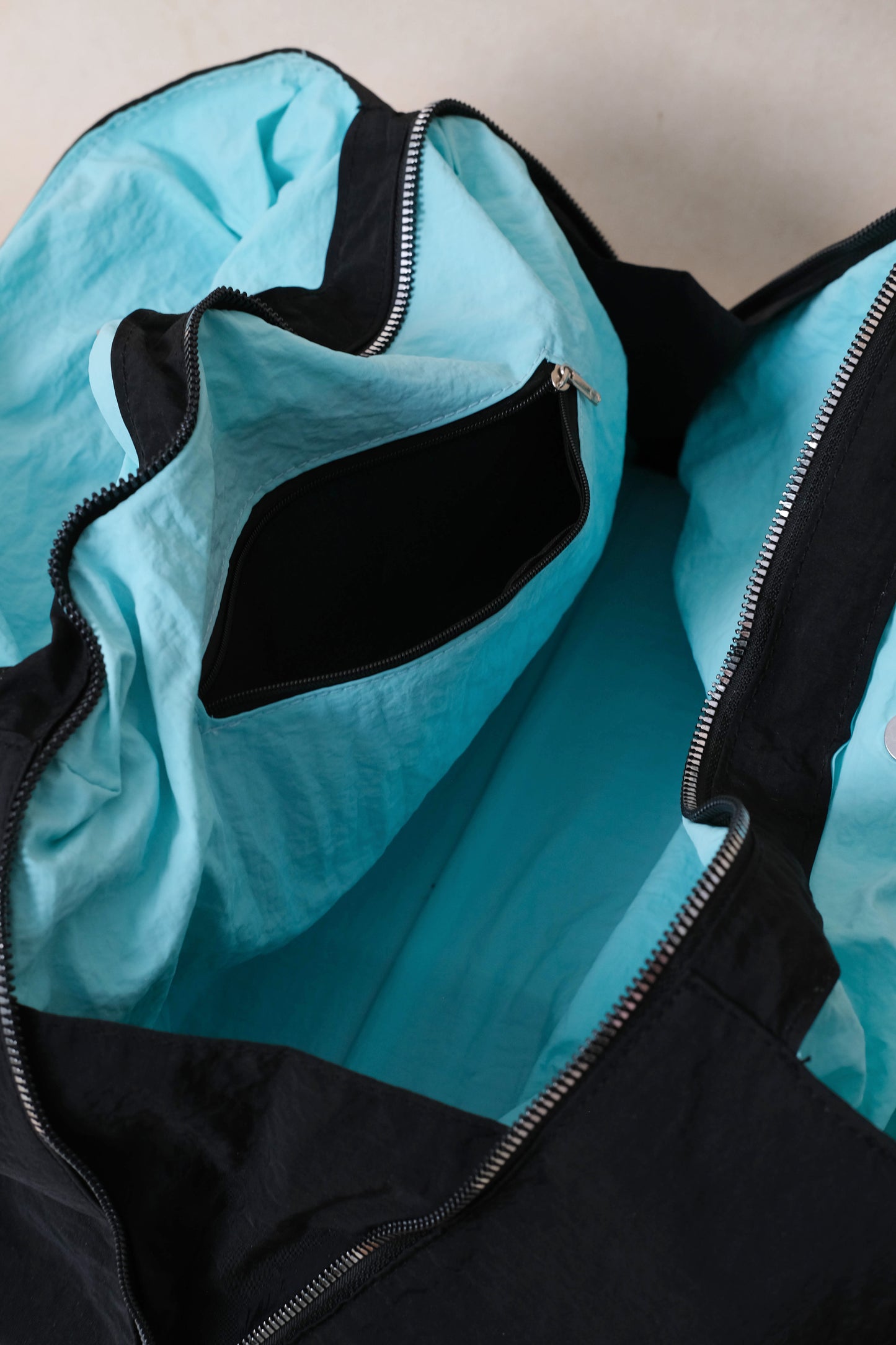 Classic Flow Nylon Tote - Black Blue