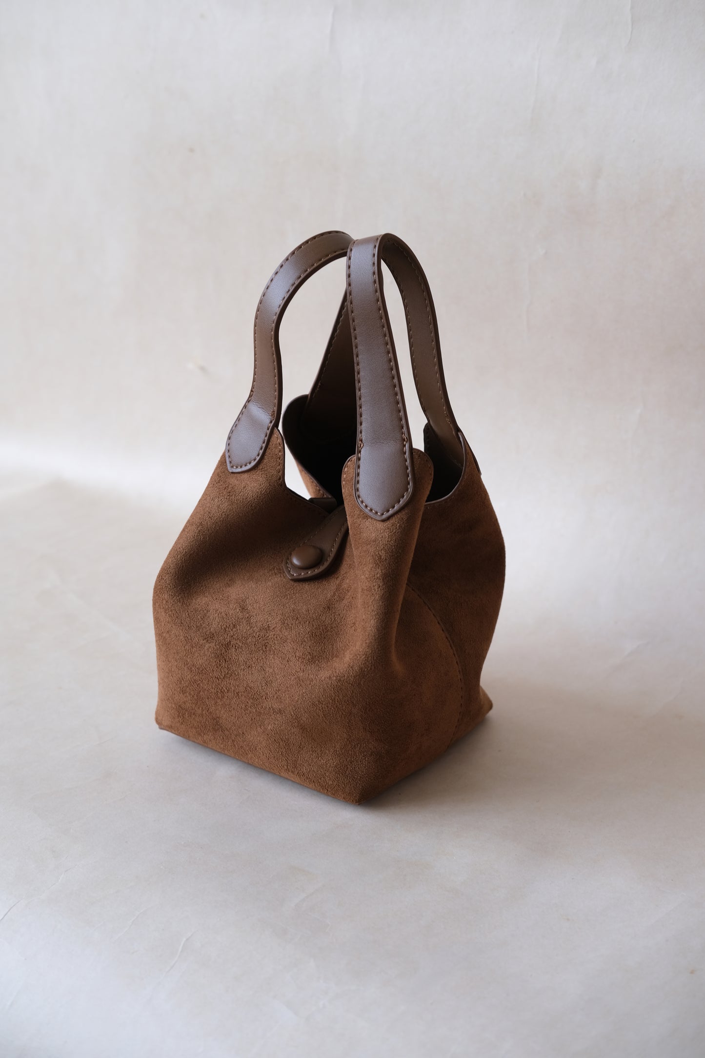 Époque Bucket Bag - Chestnut