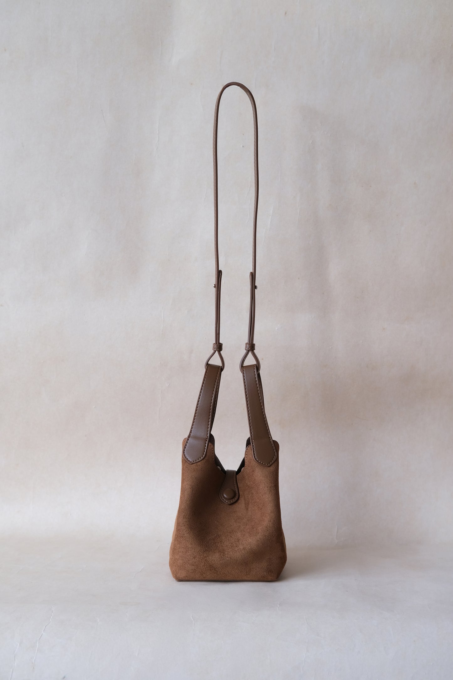 Époque Bucket Bag - Chestnut