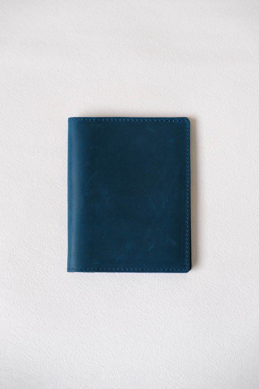 Voyage Luxe Genuine Leather Passport Sleeve In Bluish