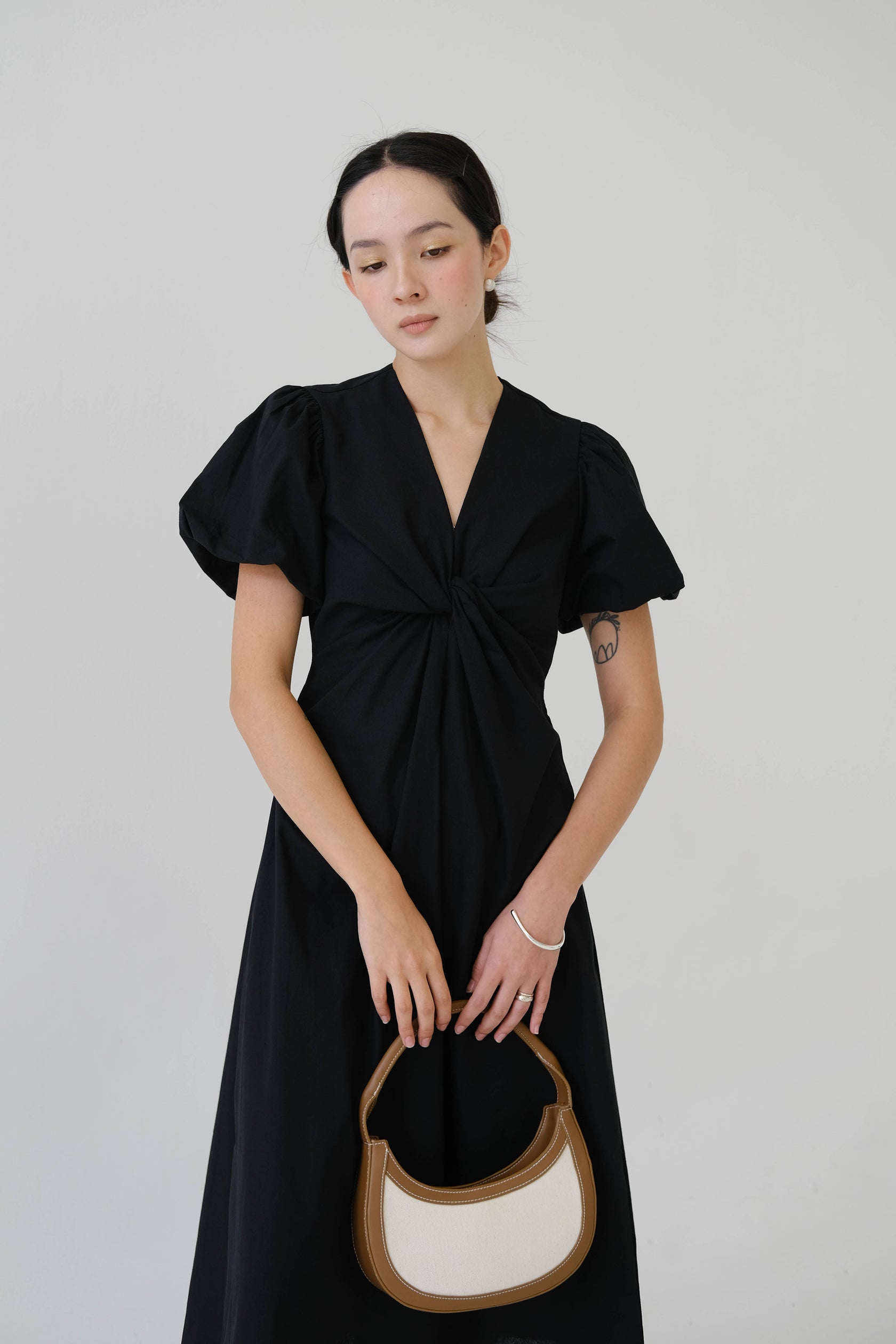 V-neck Puff Sleeve Dress In Classic Black – S A O U