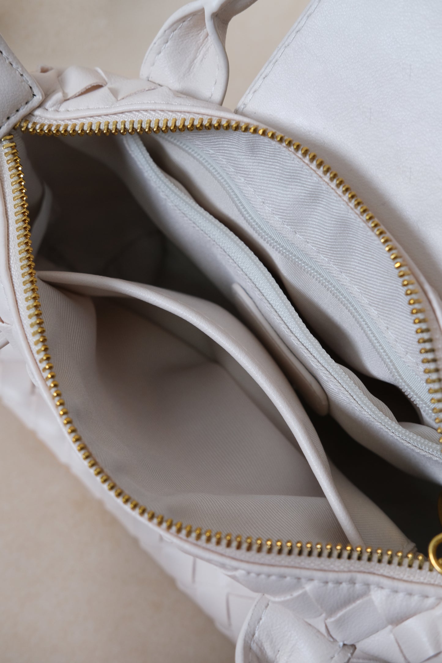 Artisan Véra Mini Carry Bag - Cream White