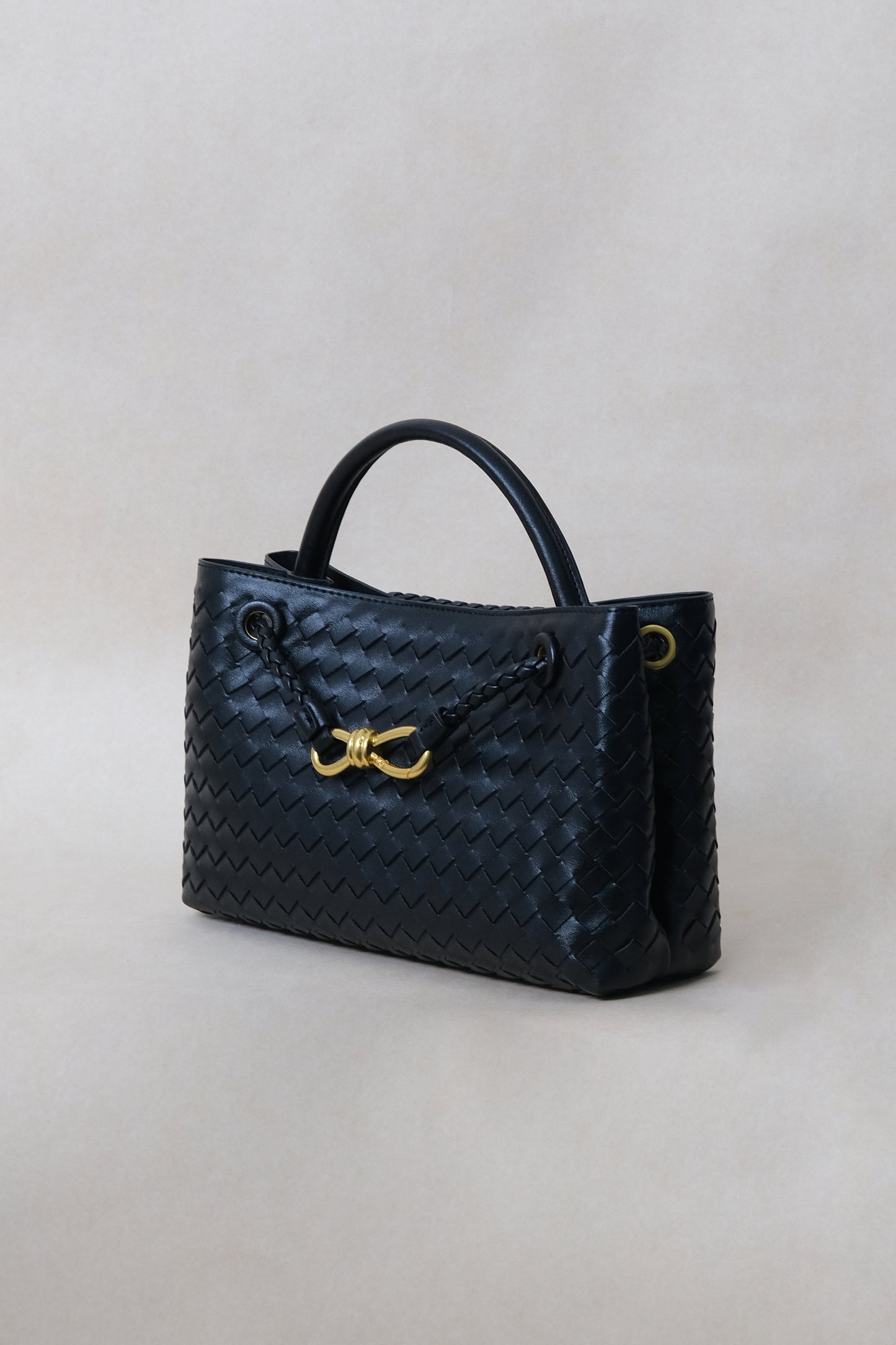 Artisan Grace Tote - Shinny Black