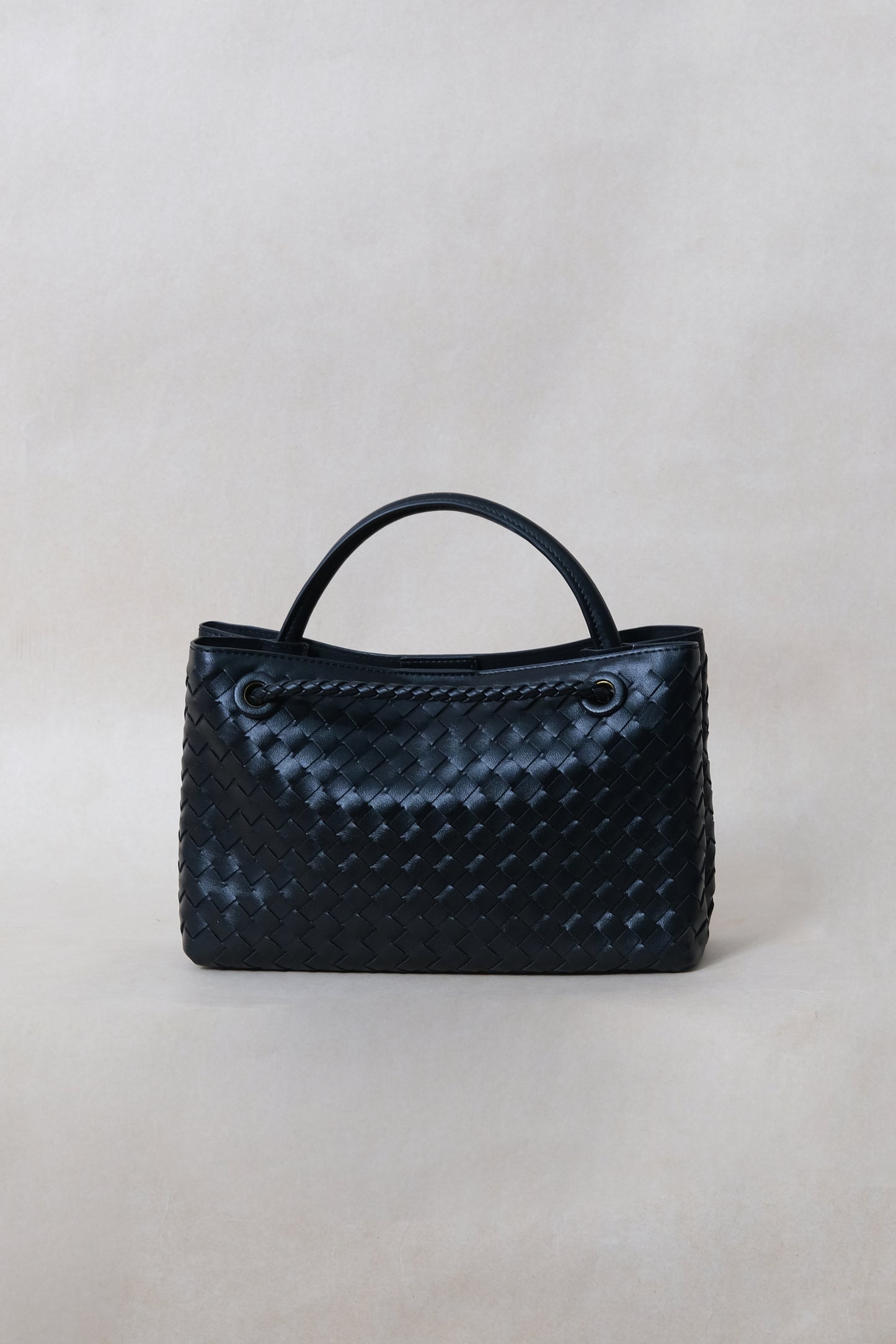 Artisan Grace Tote - Shinny Black