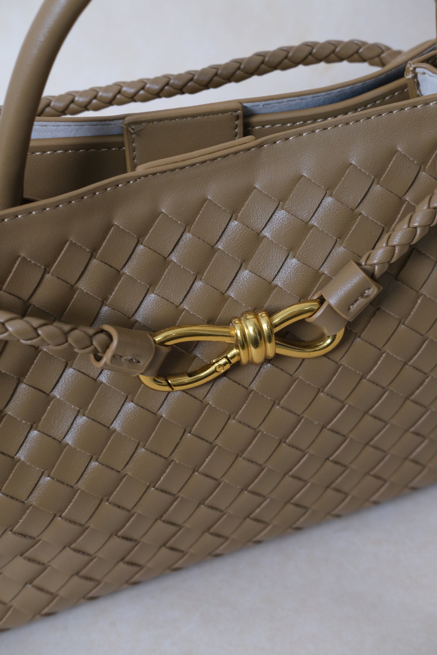 Artisan Grace Tote - Shinny Khaki