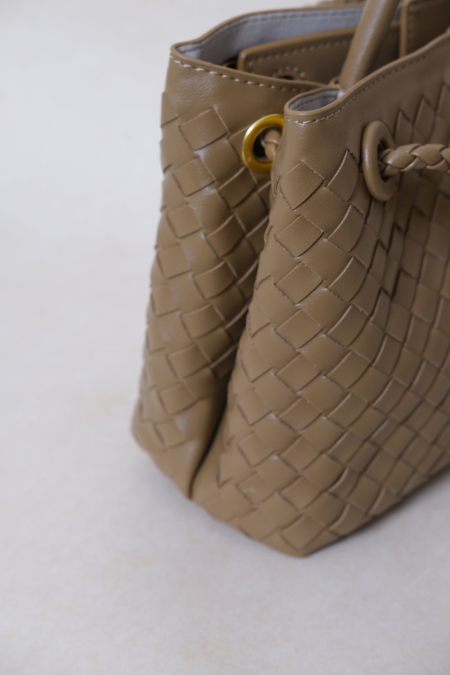 Artisan Grace Tote - Shinny Khaki