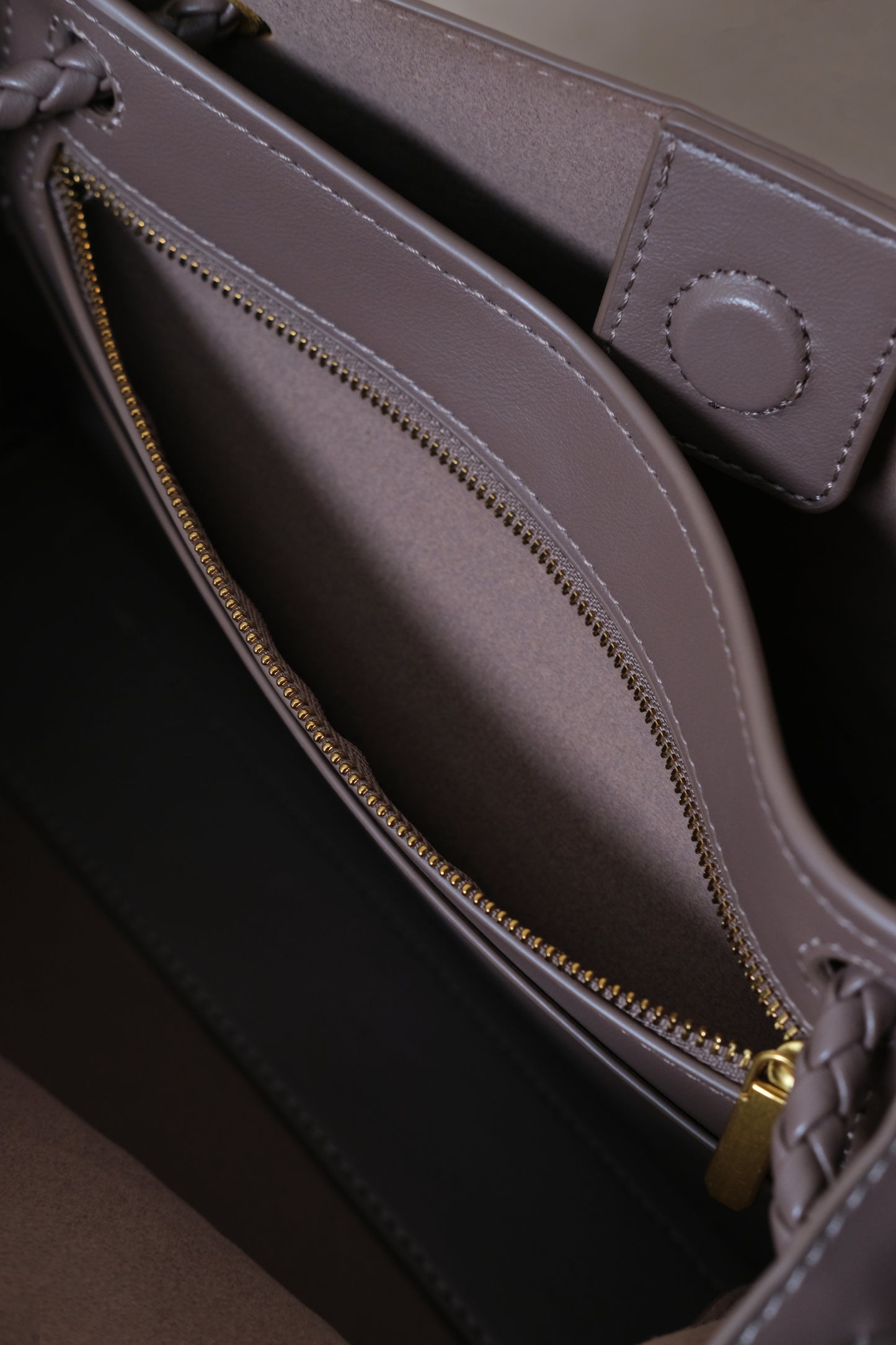 Artisan Grace Tote - Greyish Brown