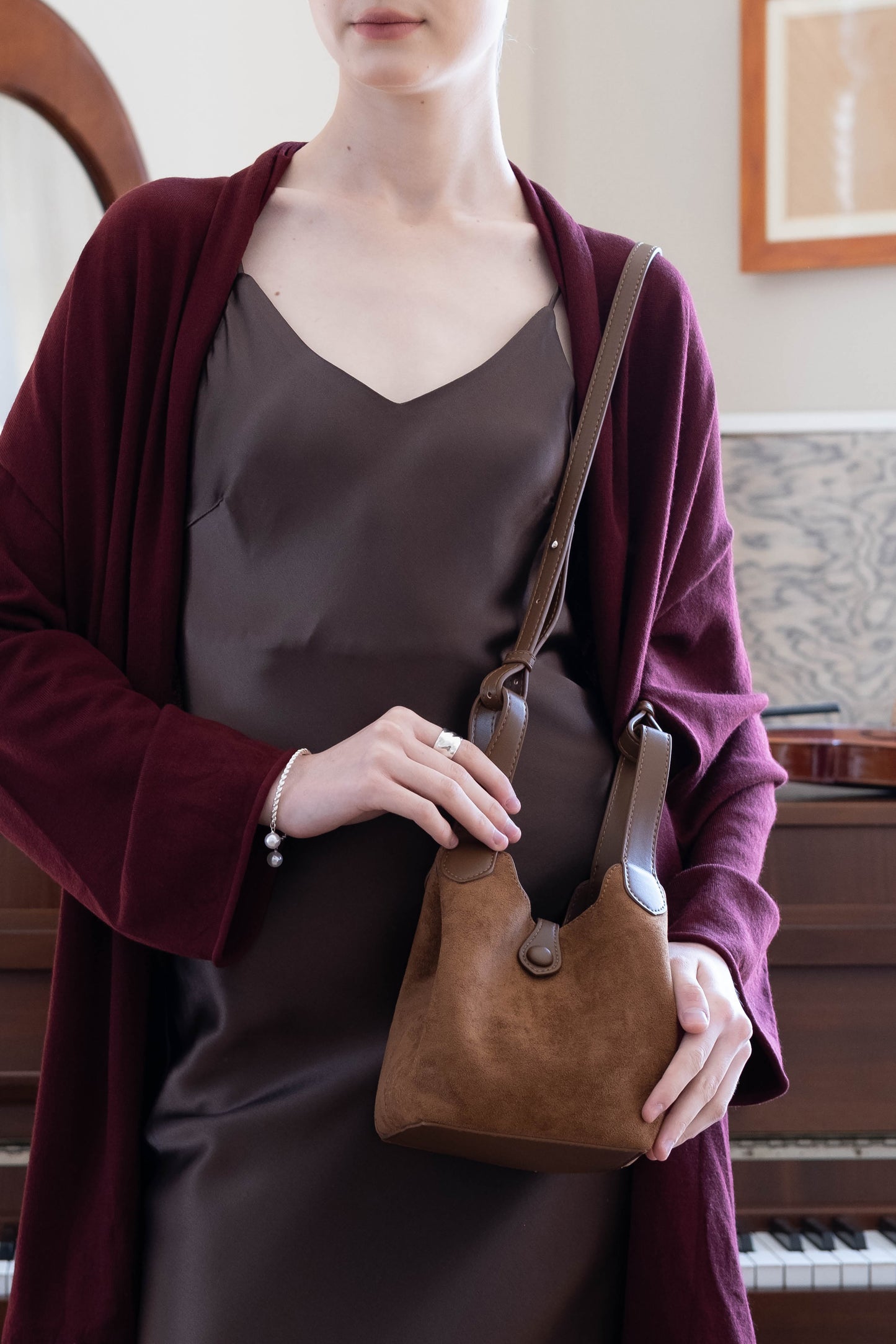 Époque Bucket Bag - Chestnut