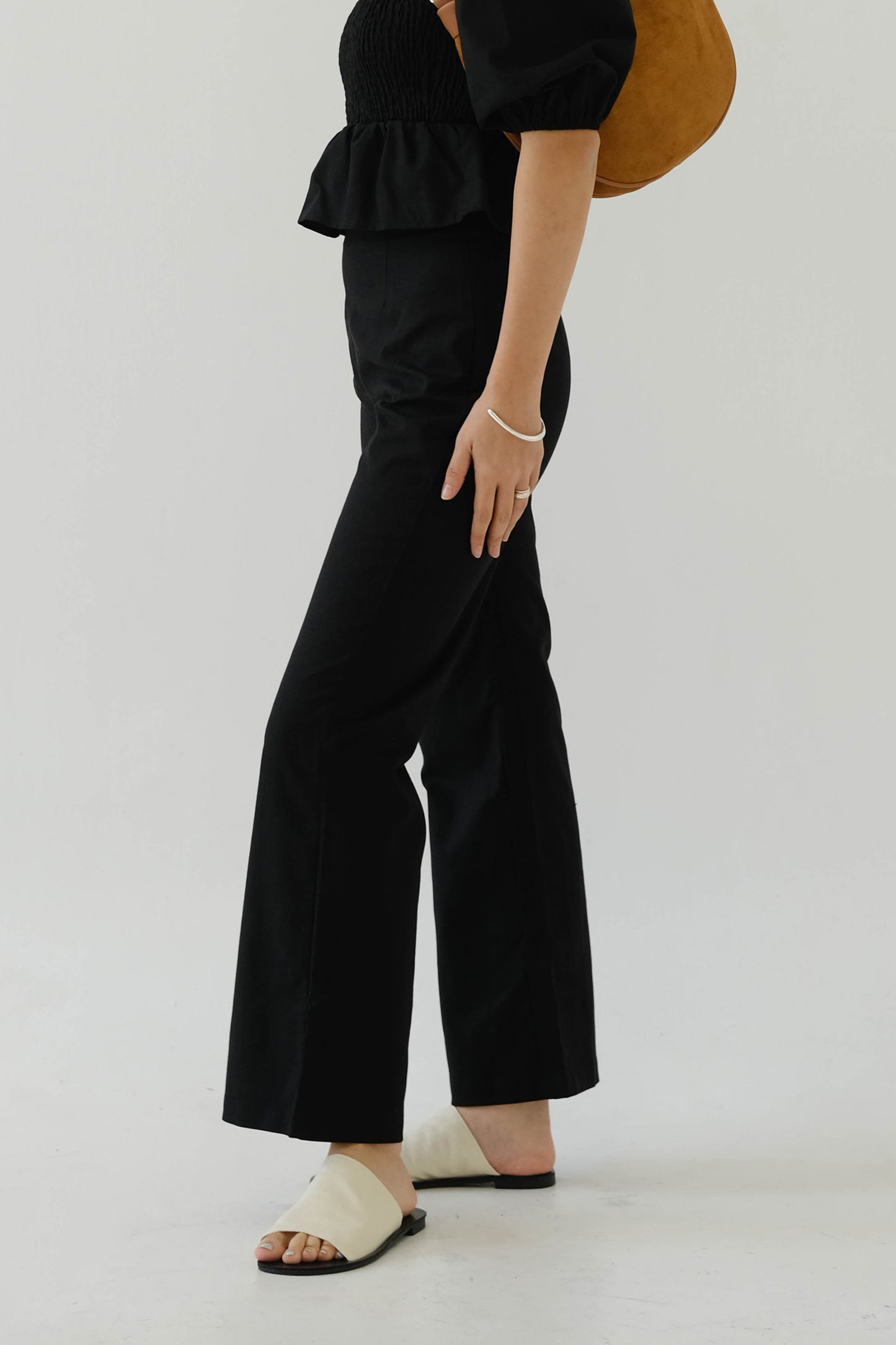 Pantalon large en lin français en noir classique 
