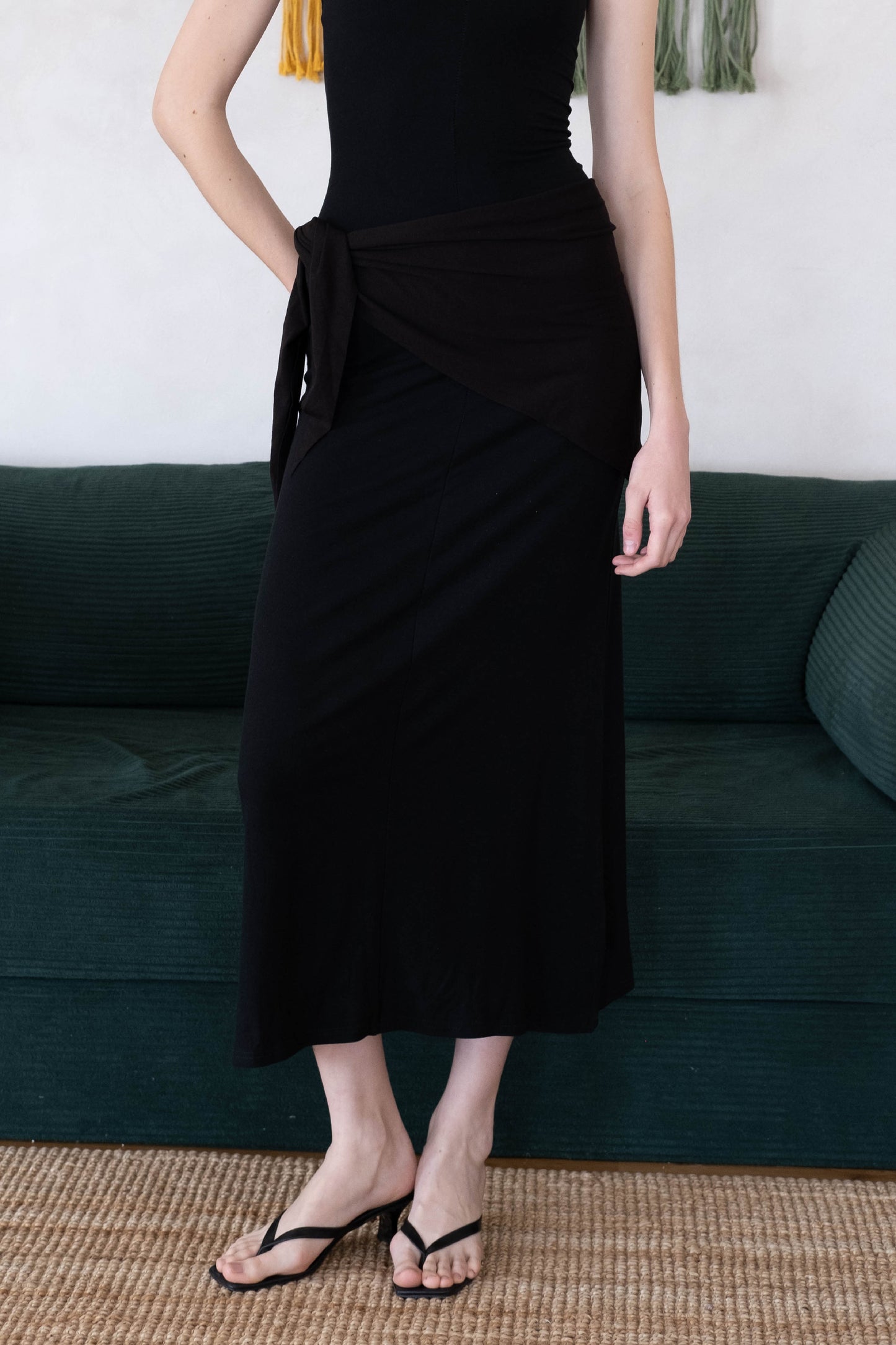 Waist-Snatch U-Neck Maxi Dress - Black