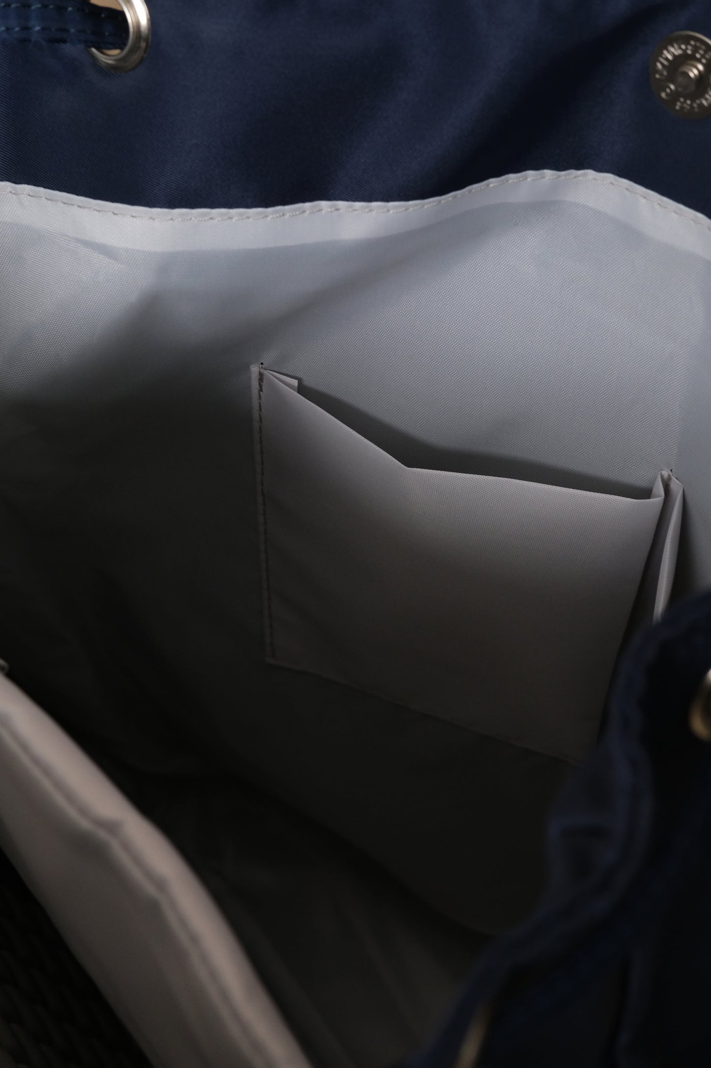 Classic Flow Laptop Bag + Mouse Pad In Dark Blue