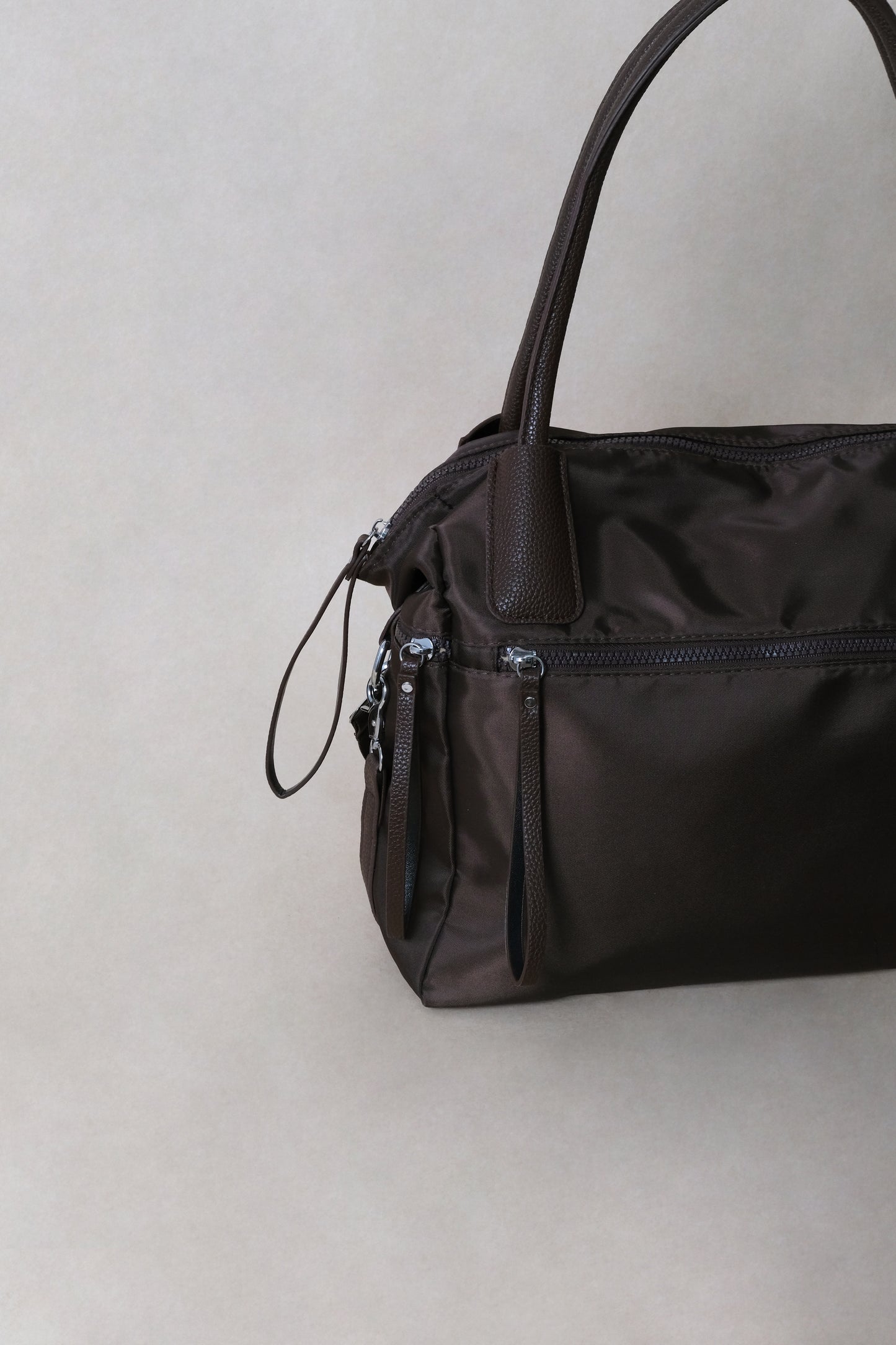 Classic Flow Crossbody Bag - Coffee