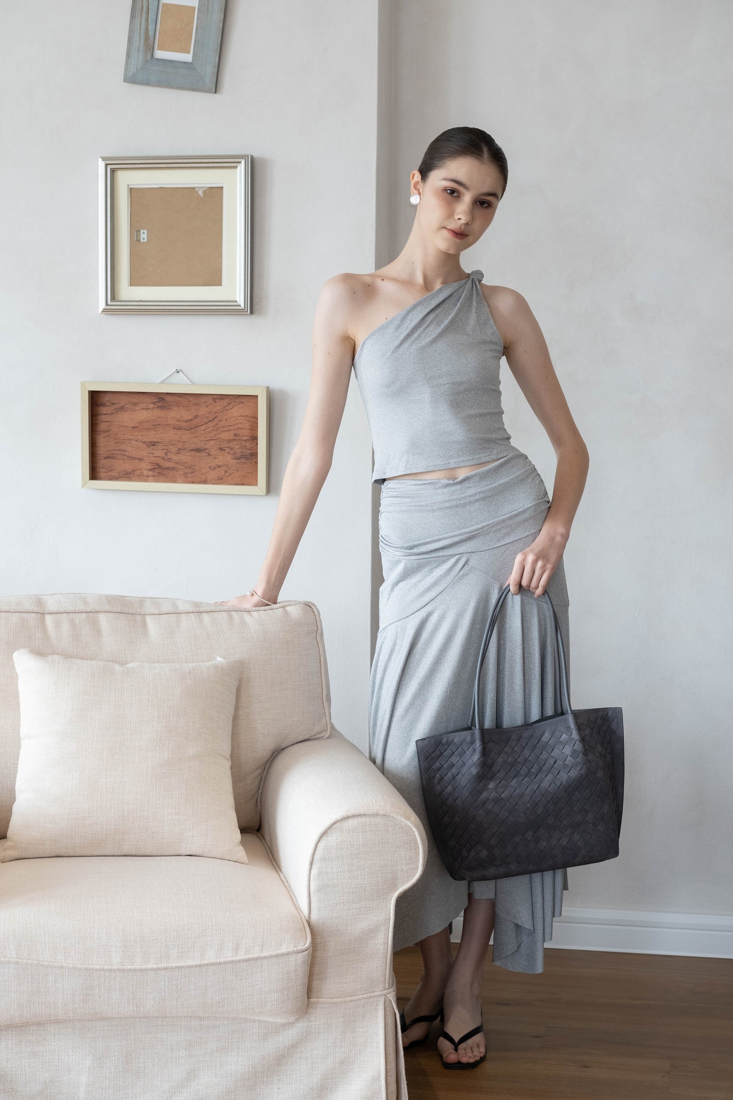 The Artisan Grande Tote - Warm Gray