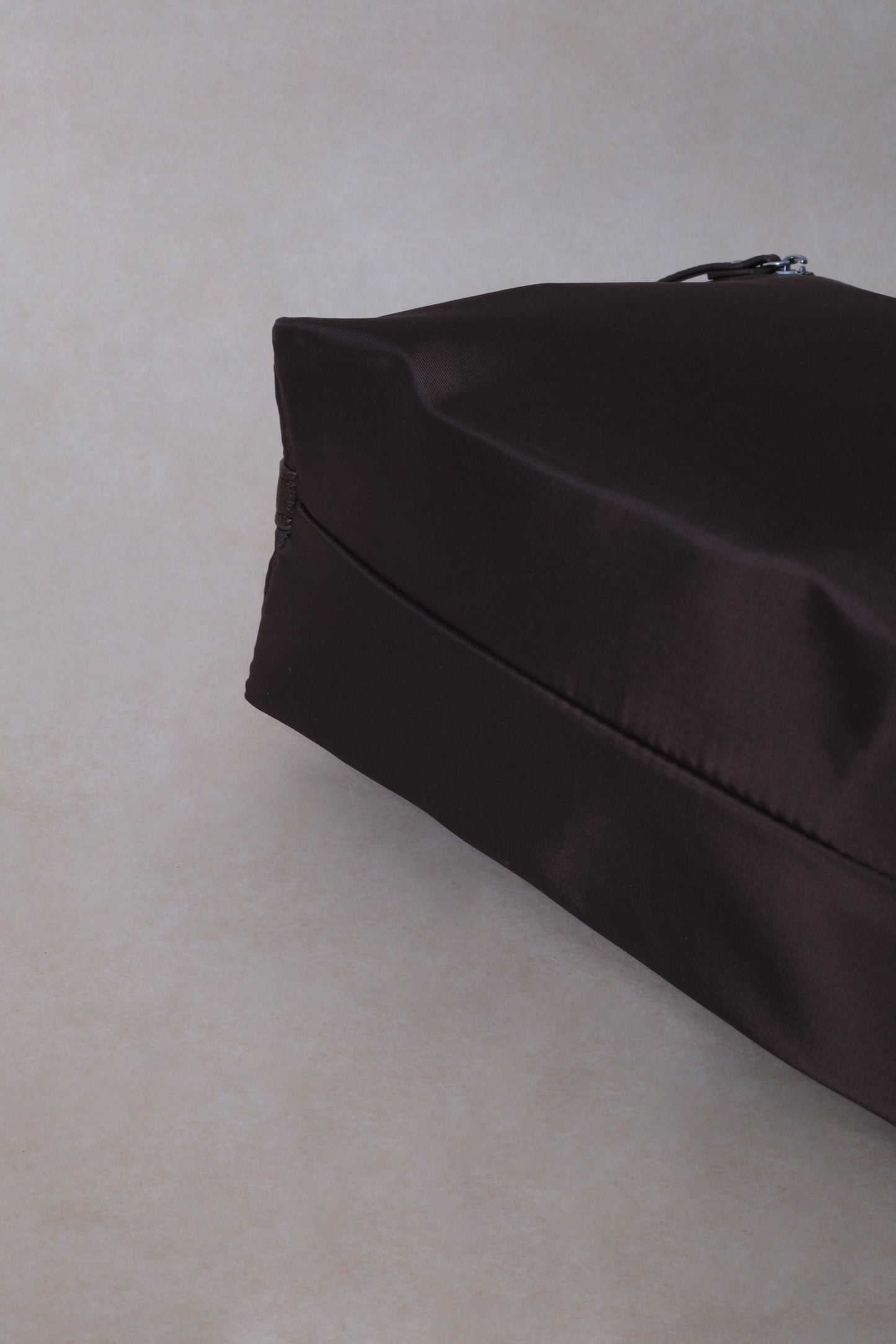 Classic Flow Crossbody Bag - Coffee