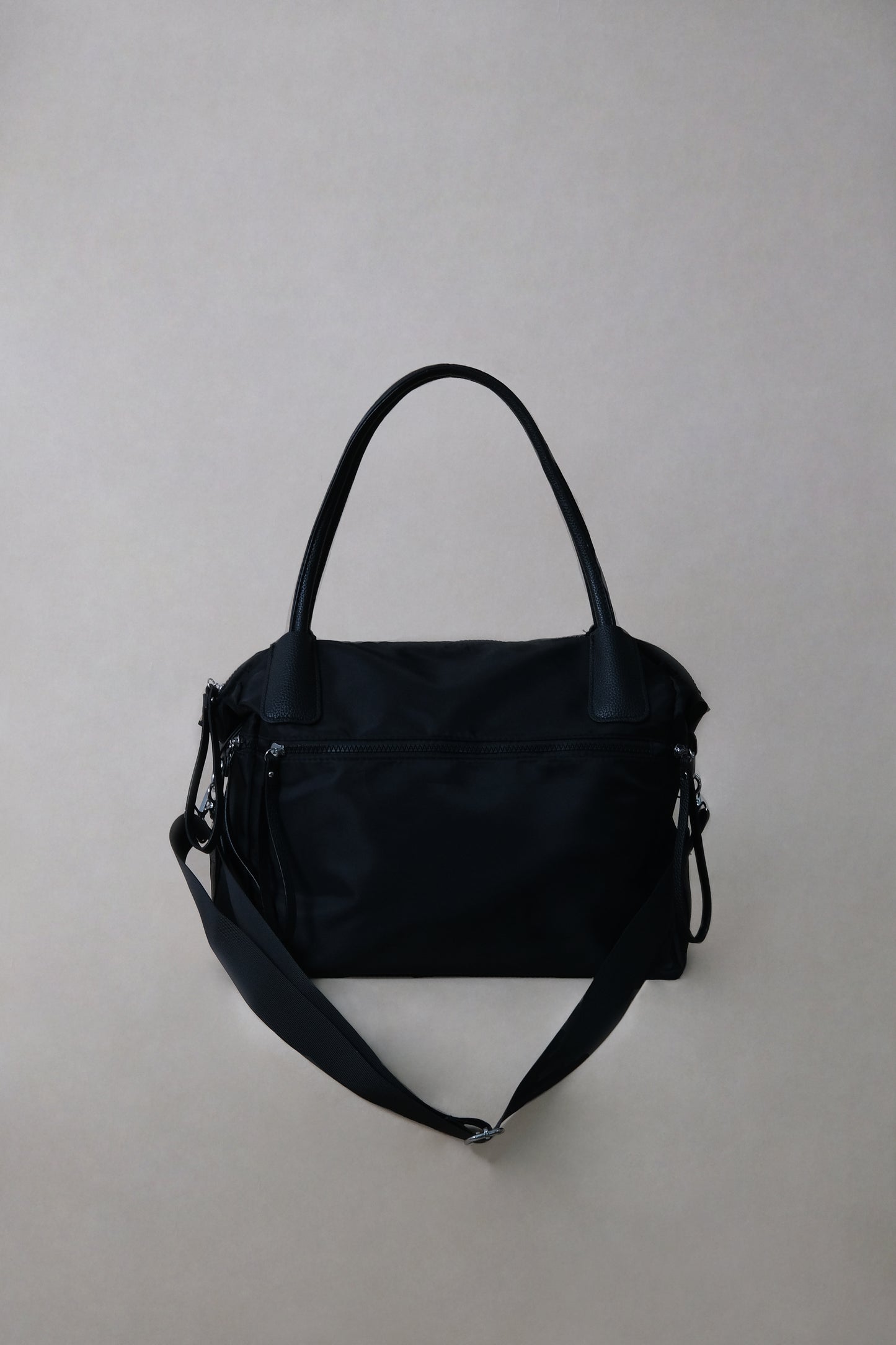 Classic Flow Crossbody Bag - Classic Black