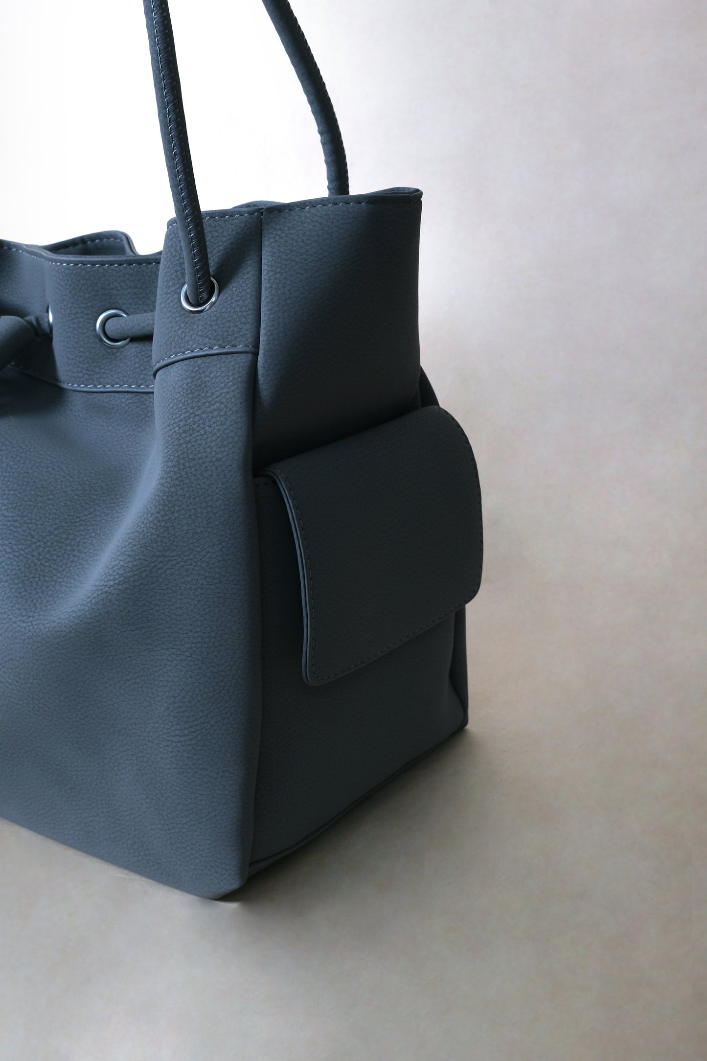 Classic Daily Tote - Grey